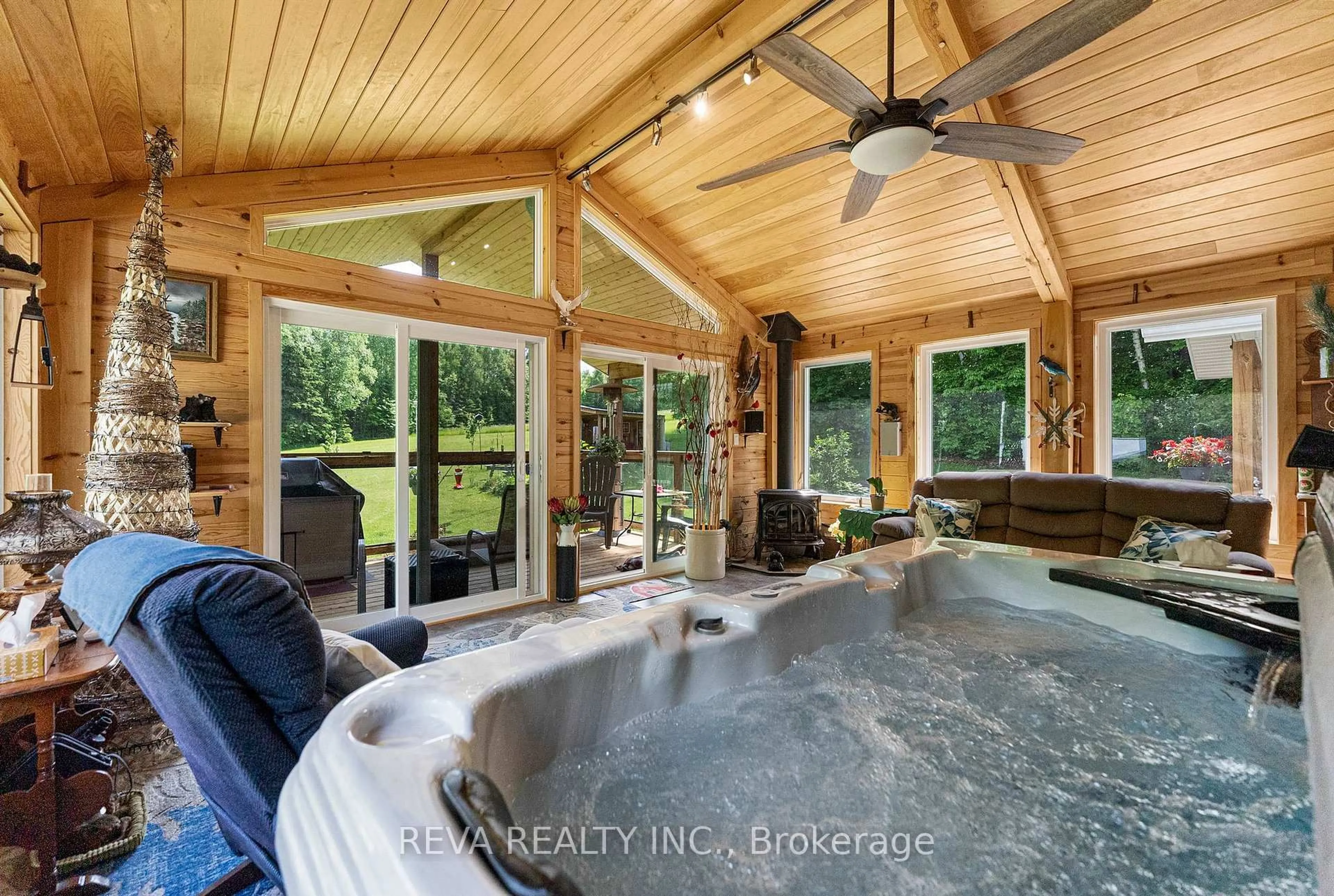 Open concept kitchen, unknown for 123 Kuno Rd, Bancroft Ontario K0L 1C0