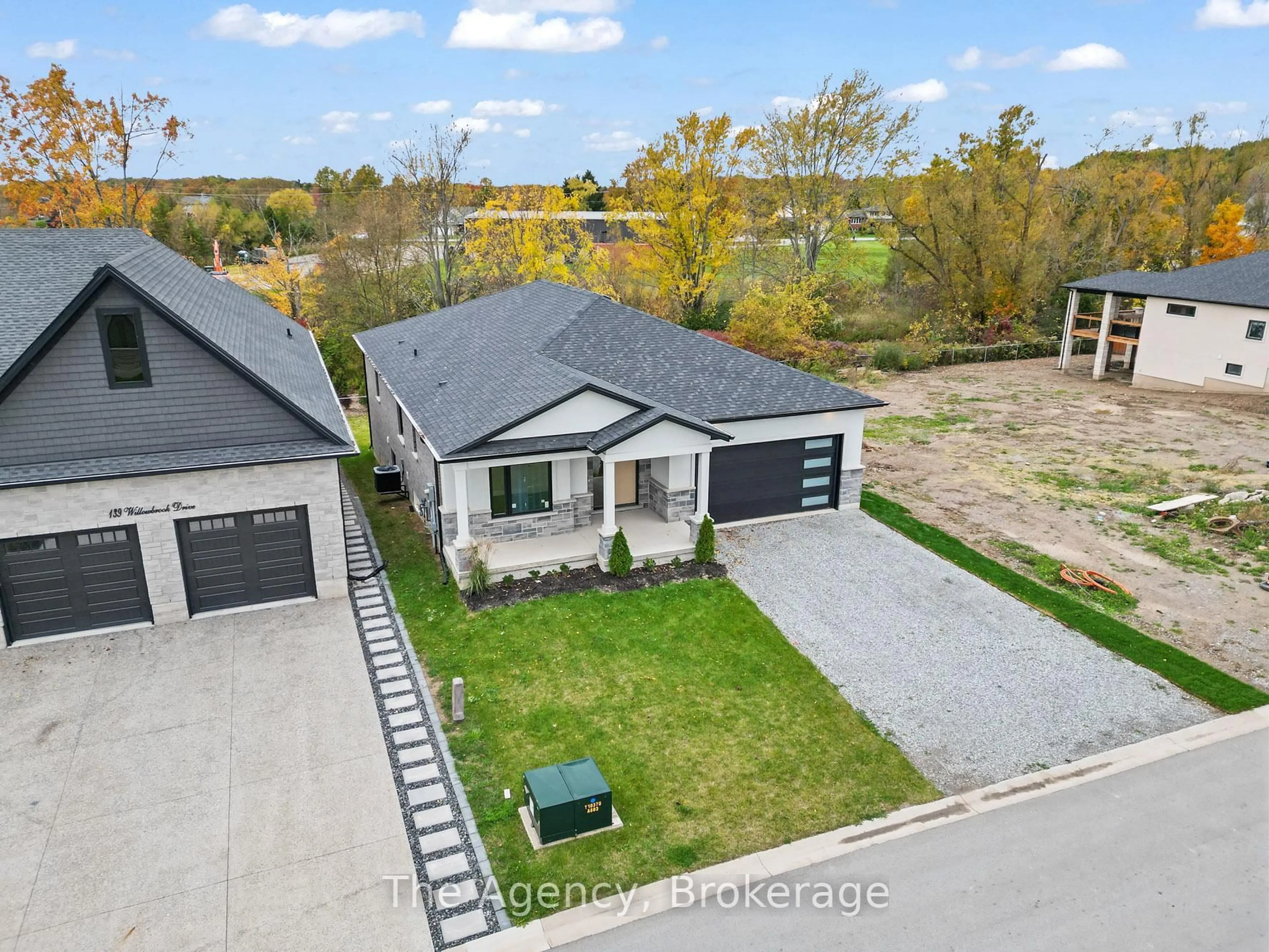 A pic from outside/outdoor area/front of a property/back of a property/a pic from drone, street for 149 Willowbrook Dr, Welland Ontario L3C 0G2