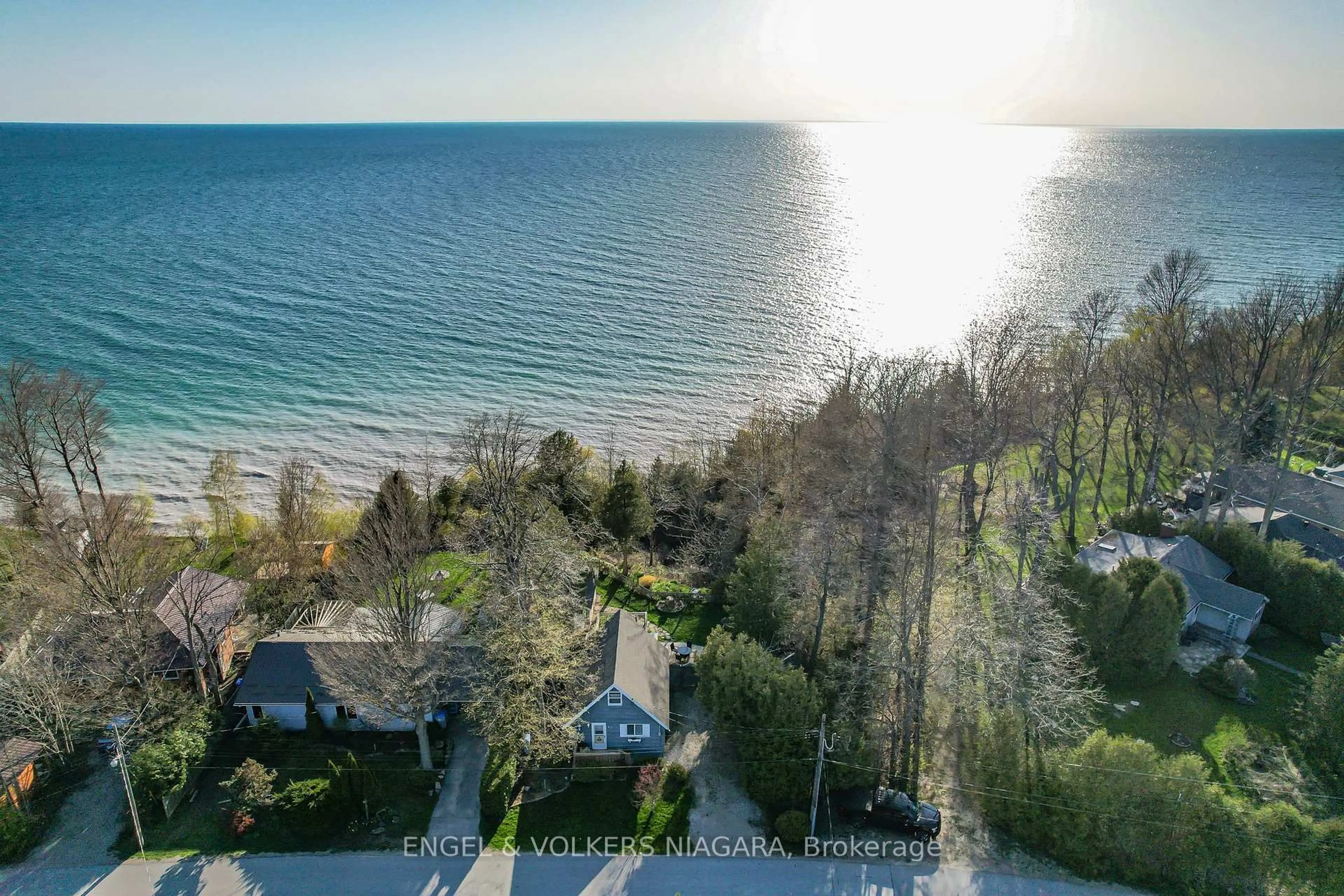 A pic from outside/outdoor area/front of a property/back of a property/a pic from drone, water/lake/river/ocean view for 41 Andrew Cres, Goderich Ontario N7A 3X8
