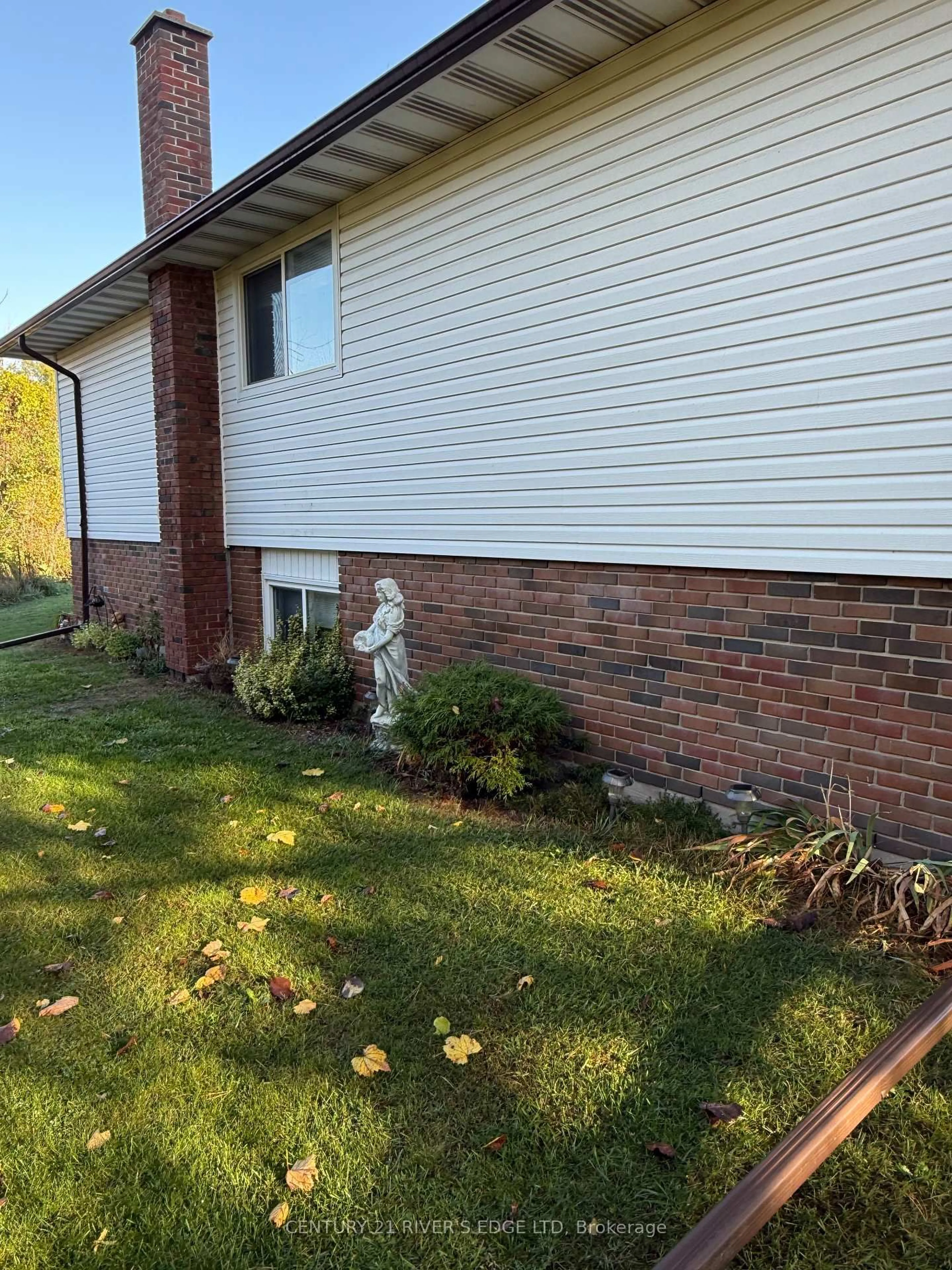 Home with brick exterior material, street for 1154 Road 2 Rd, Elizabethtown-Kitley Ontario N8H 3V7