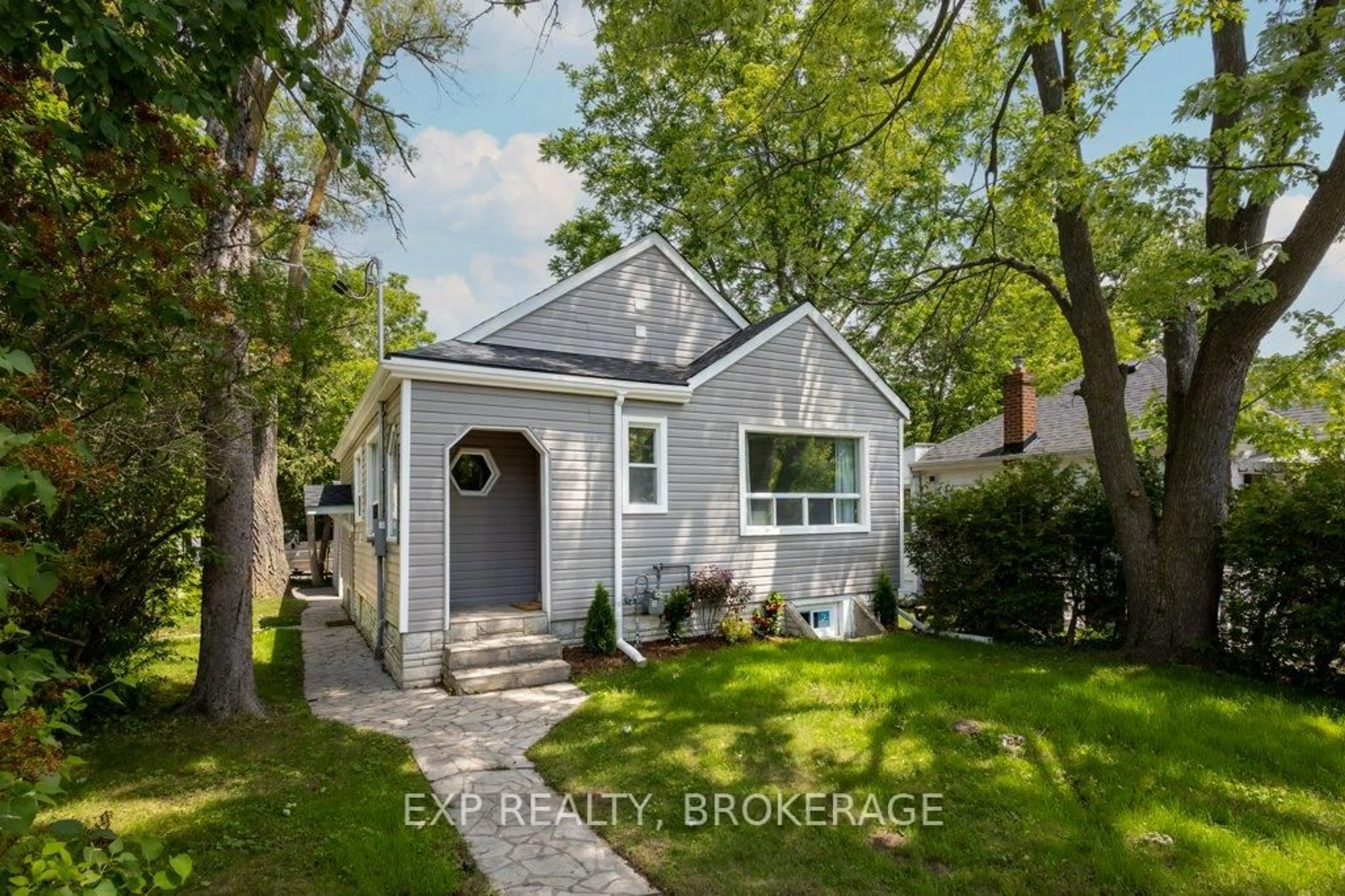 Home with brick exterior material, street for 19 Scott St, Kingston Ontario K7L 1L3