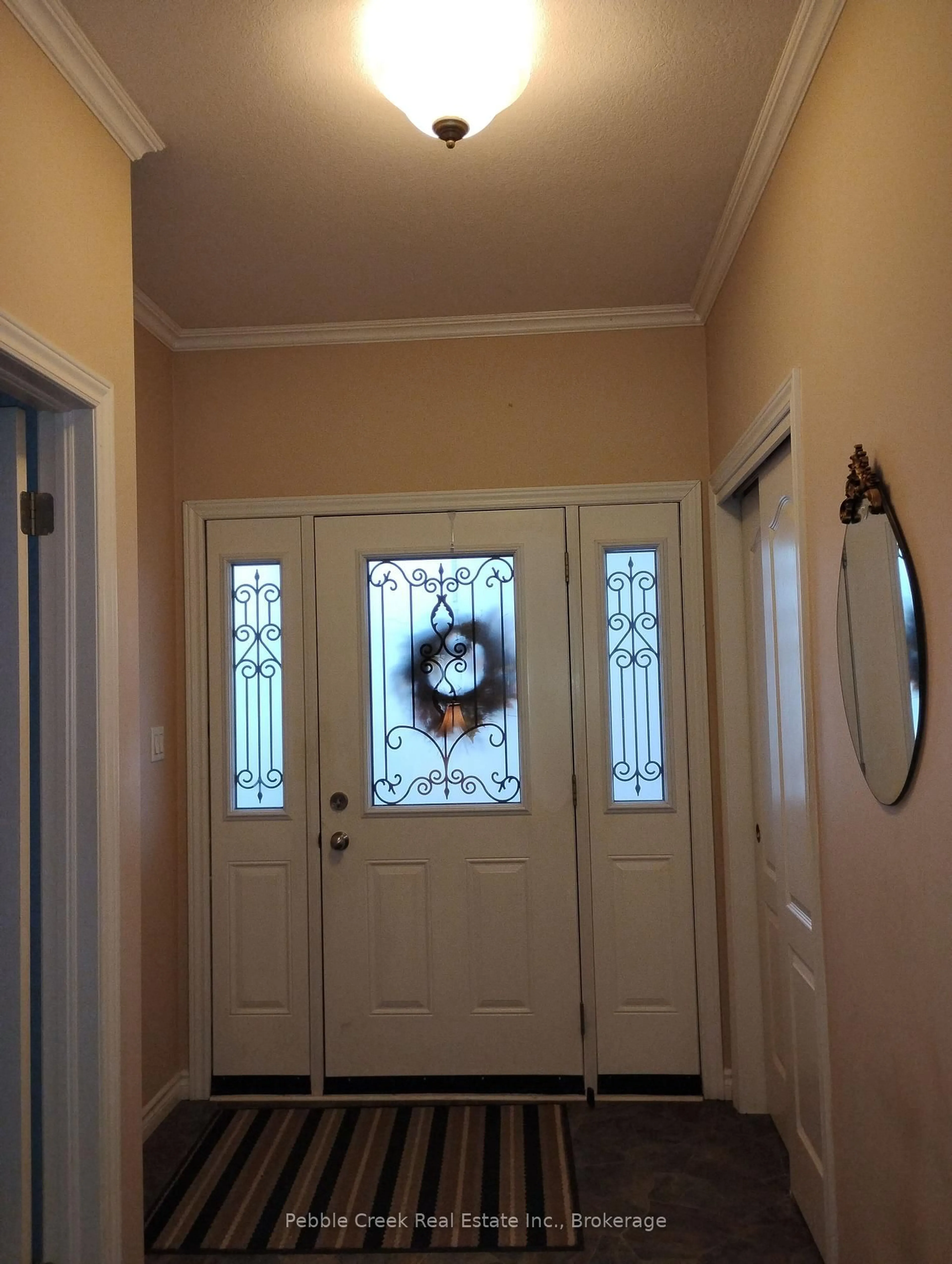 Indoor entryway for 97 St Patrick St, Goderich Ontario N7A 2L5
