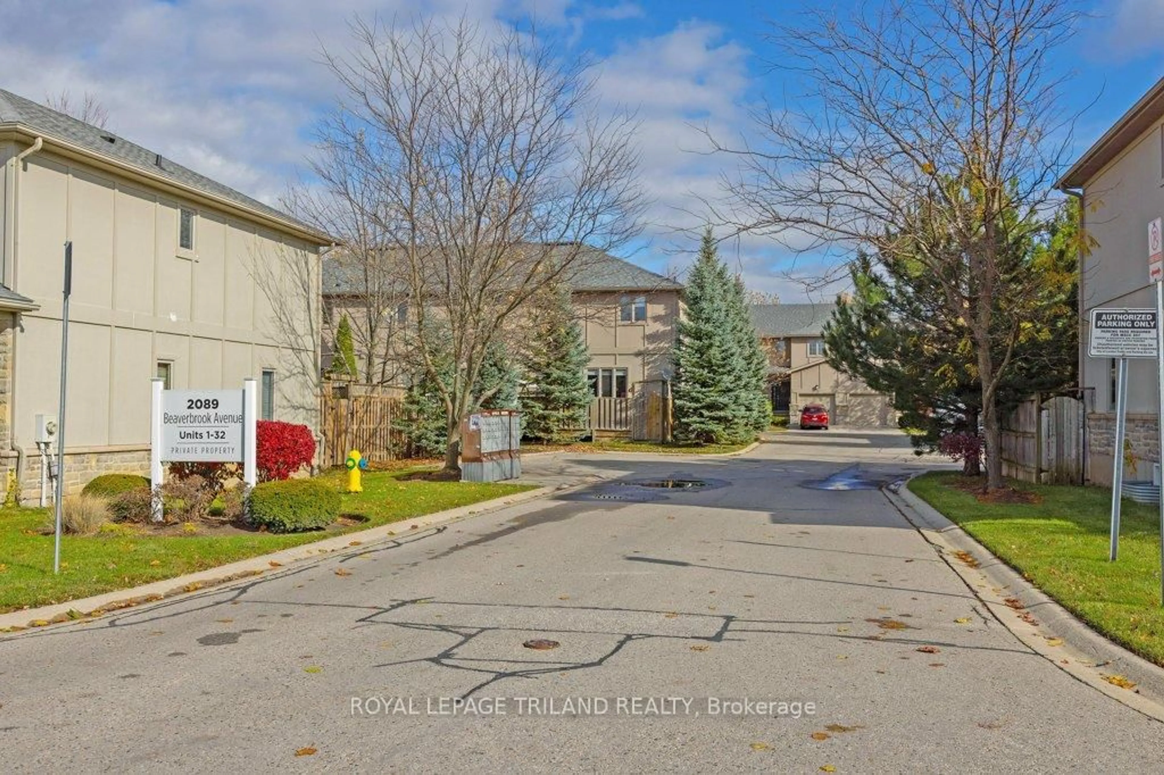 Unknown for 2089 Beaverbrook Ave #8, London North Ontario N6H 0A9