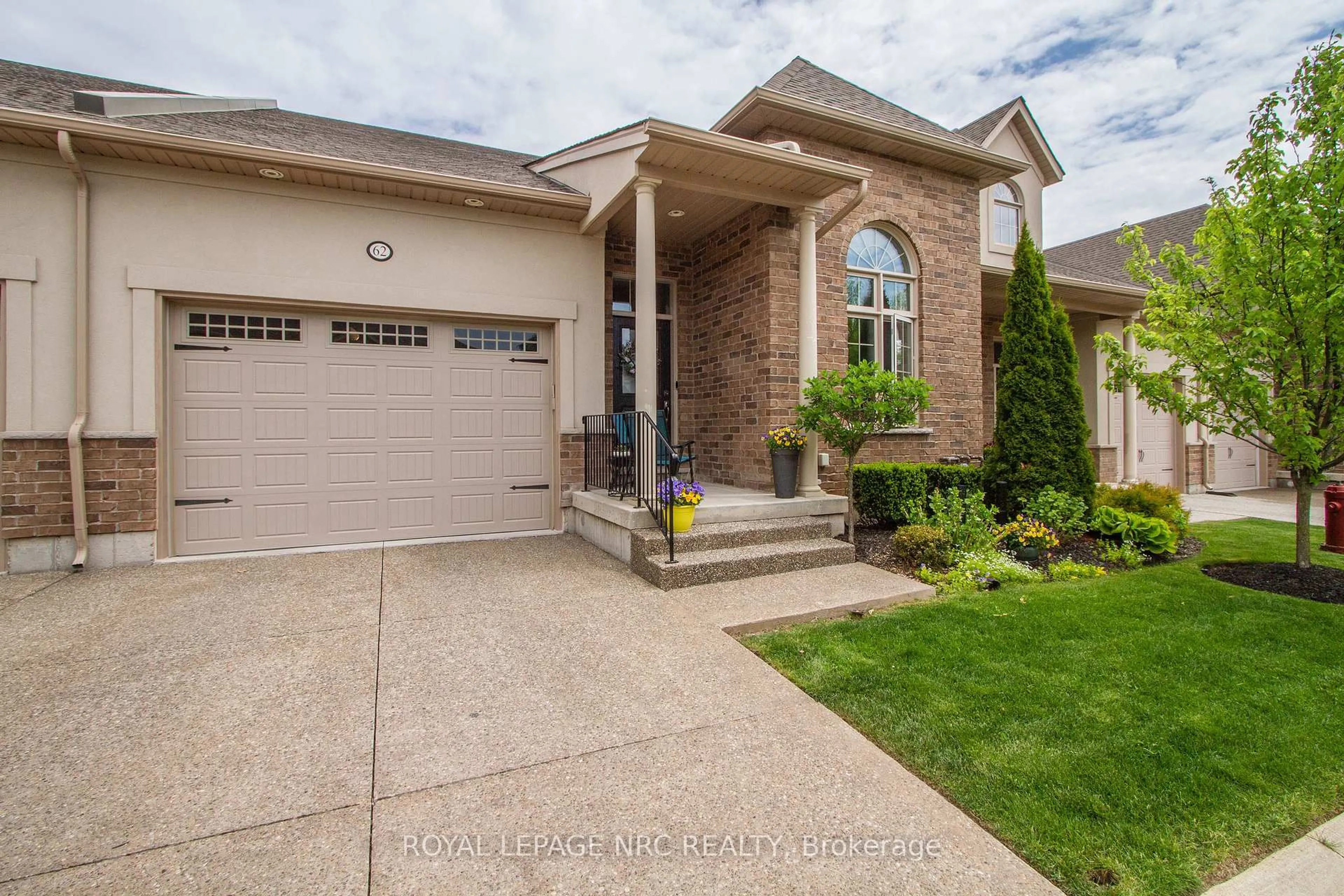 Home with brick exterior material, street for 3232 Montrose Rd #62, Niagara Falls Ontario L2H 0E8