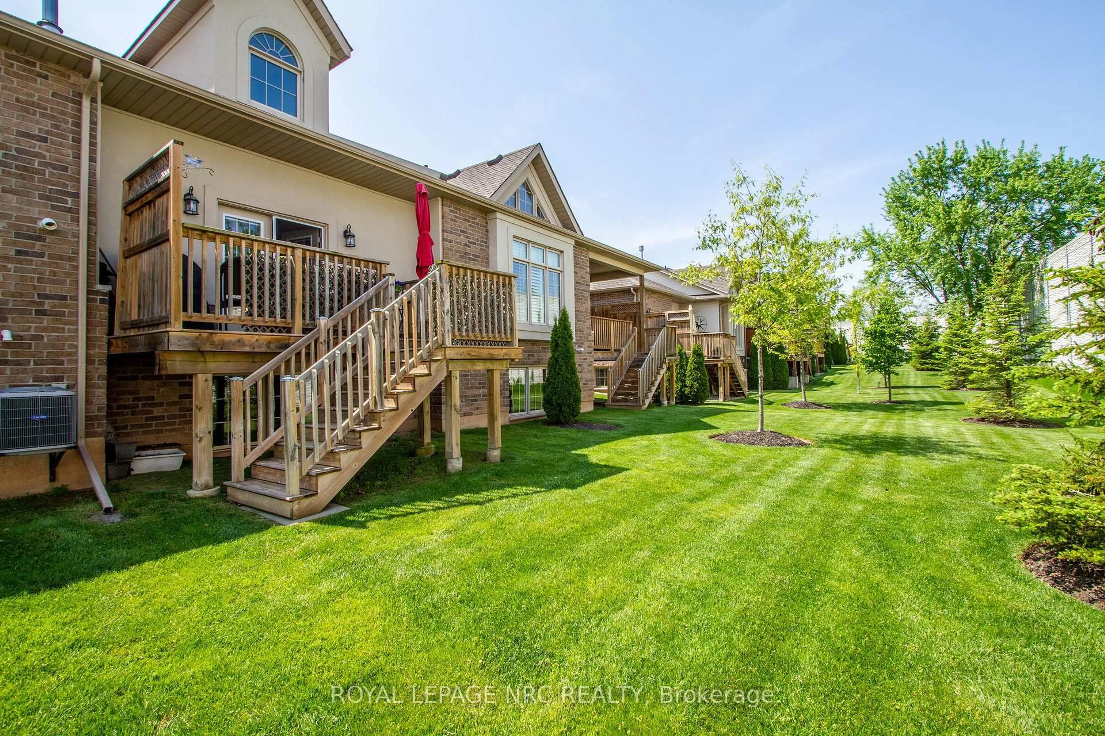 Patio, unknown for 3232 Montrose Rd #62, Niagara Falls Ontario L2H 0E8