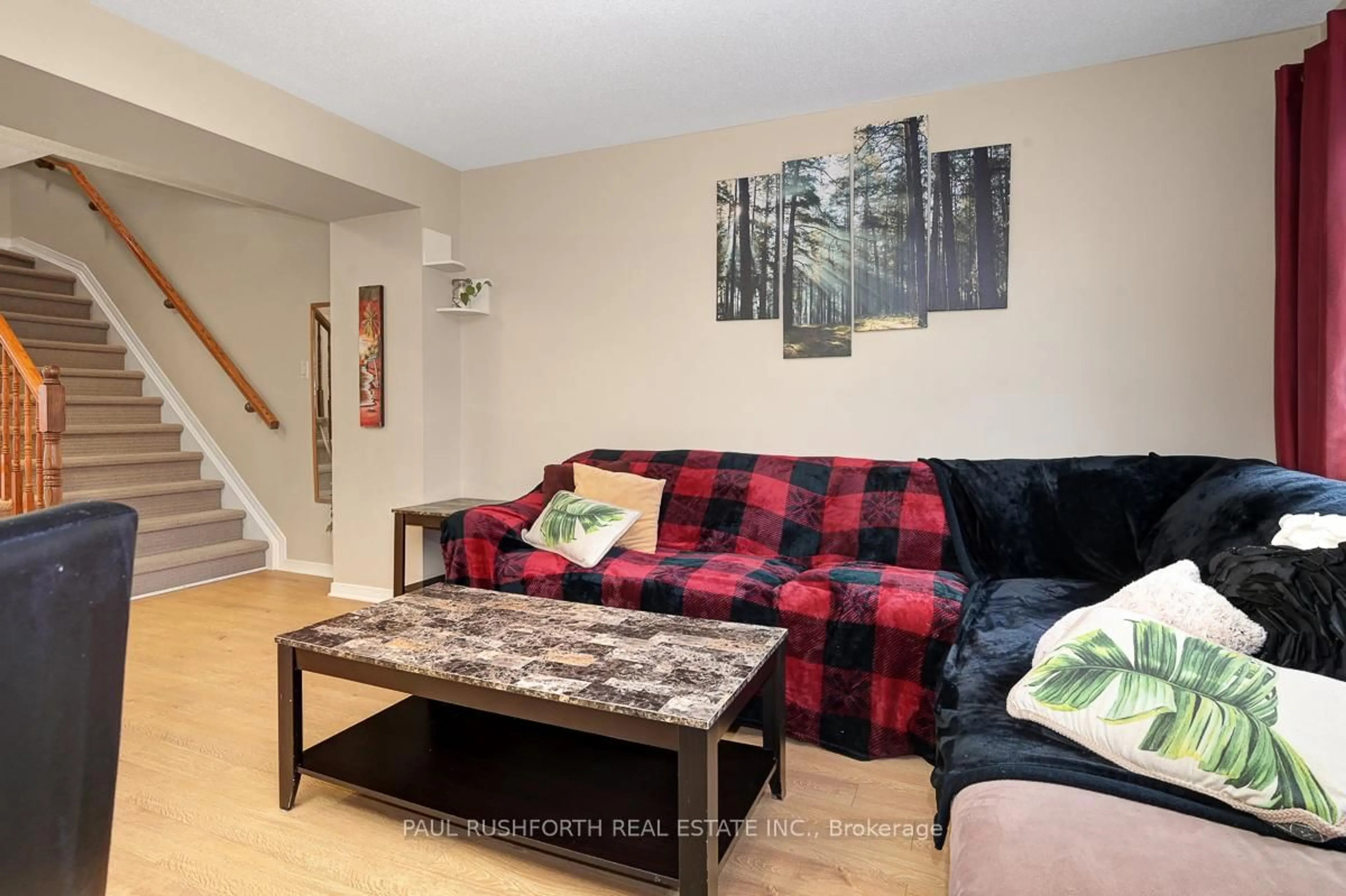 Living room with furniture, unknown for 117 Keltie Private, Ottawa Ontario K2J 0A1