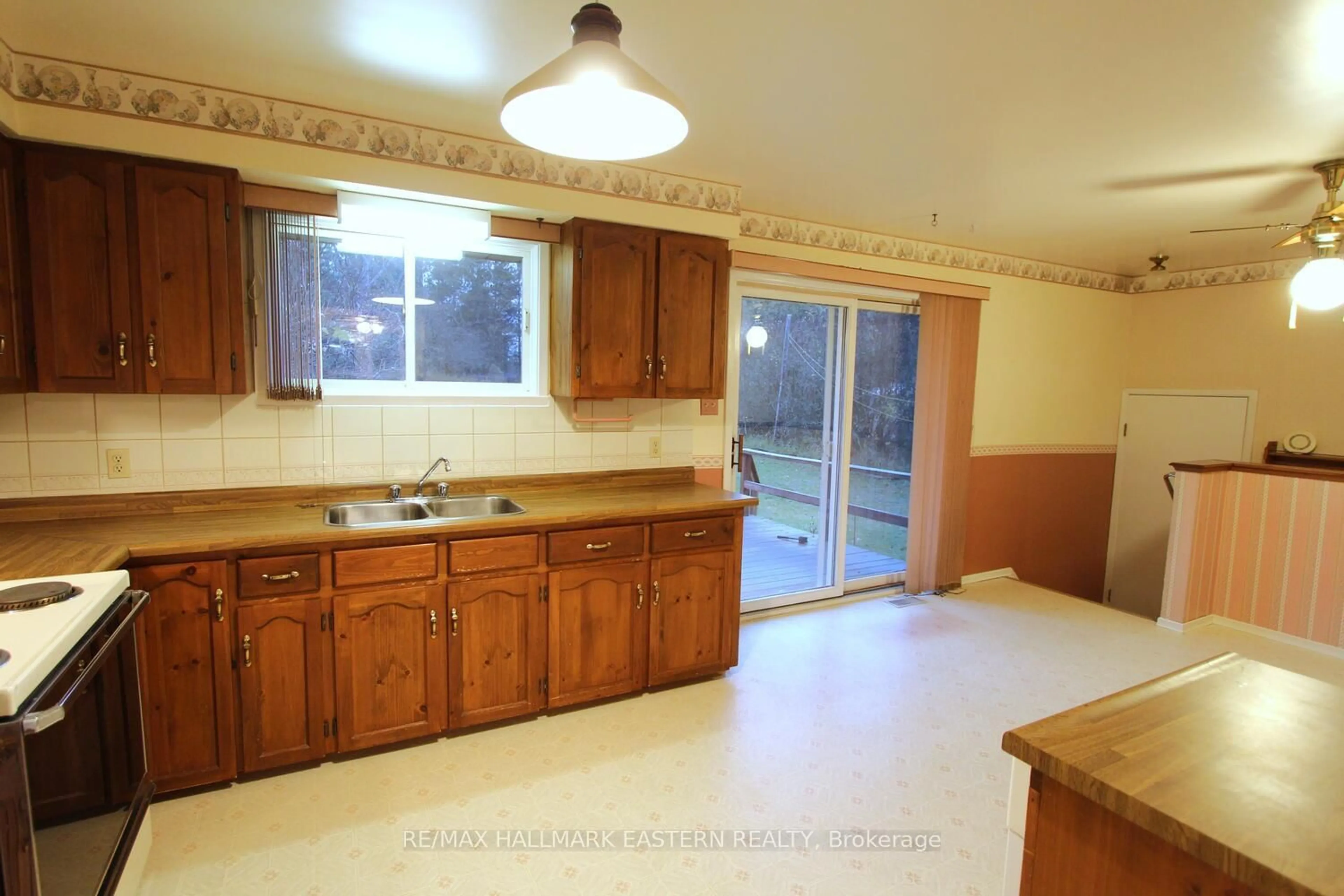 Standard kitchen, ceramic/tile floor for 12 Wildrose Circ, Trent Hills Ontario K0L 1Z0