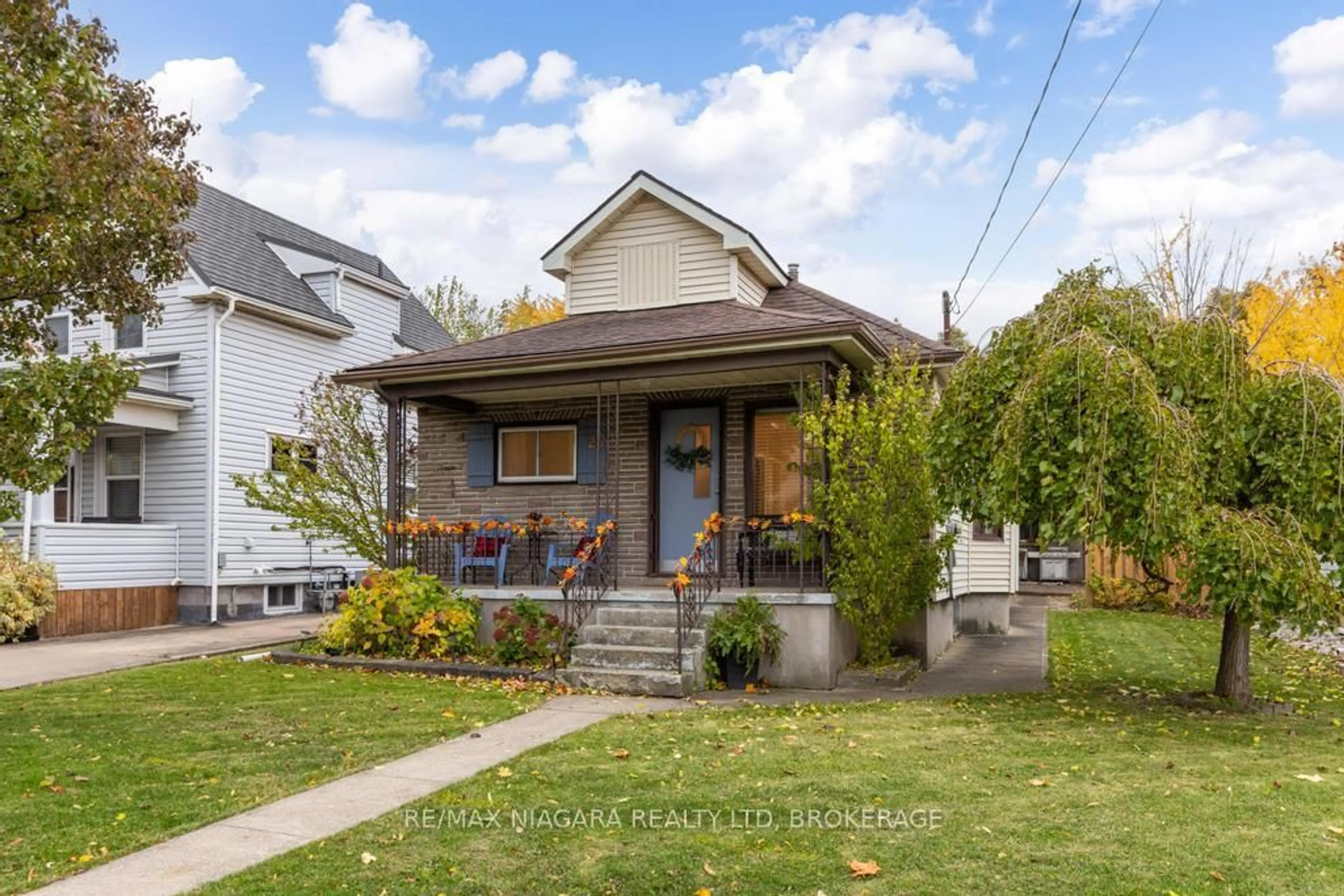 Unknown for 26 Hazel St, St. Catharines Ontario L2T 1E1