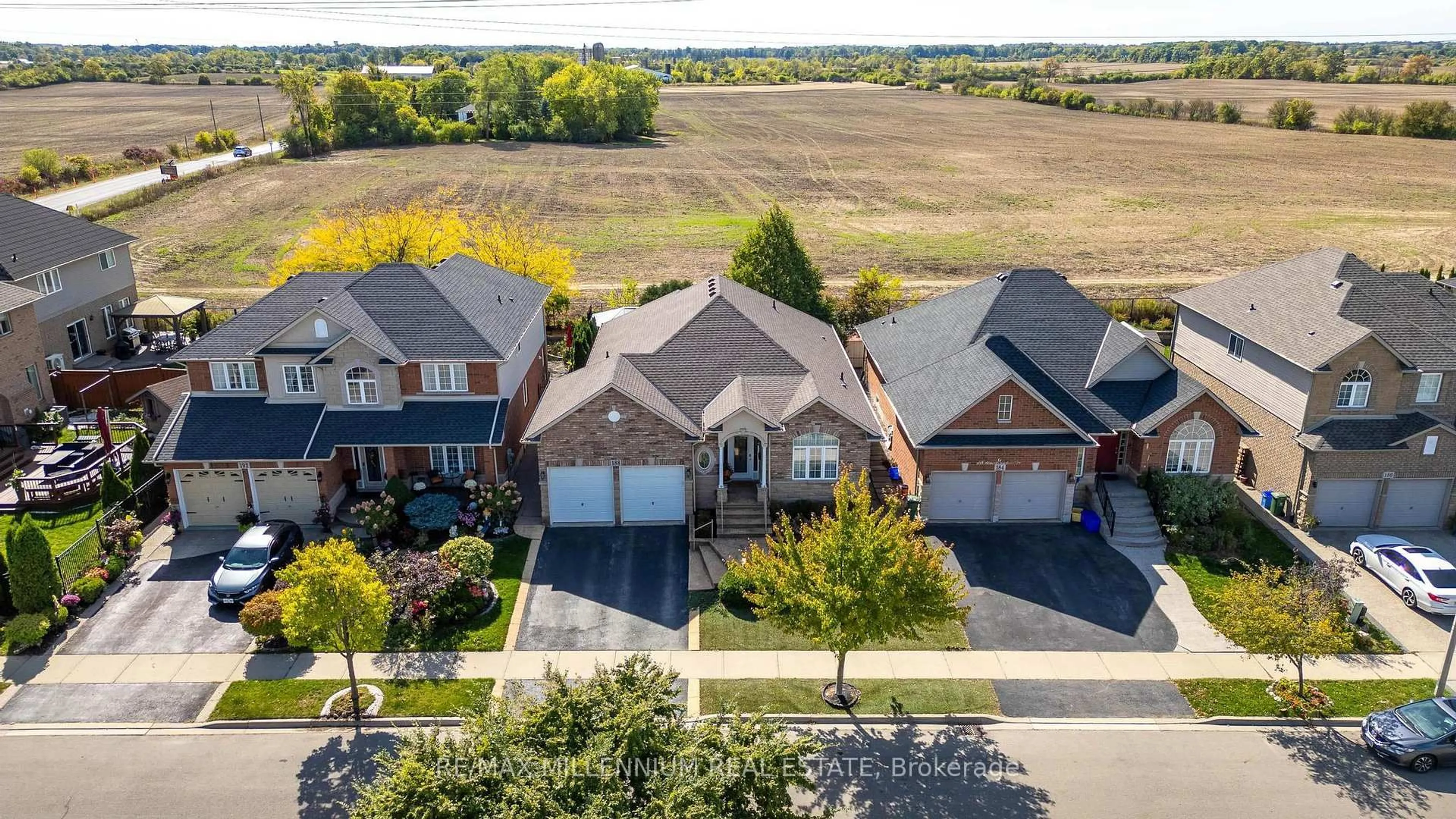 A pic from outside/outdoor area/front of a property/back of a property/a pic from drone, street for 188 Blue Mountain Dr, Hamilton Ontario L0R 1P0