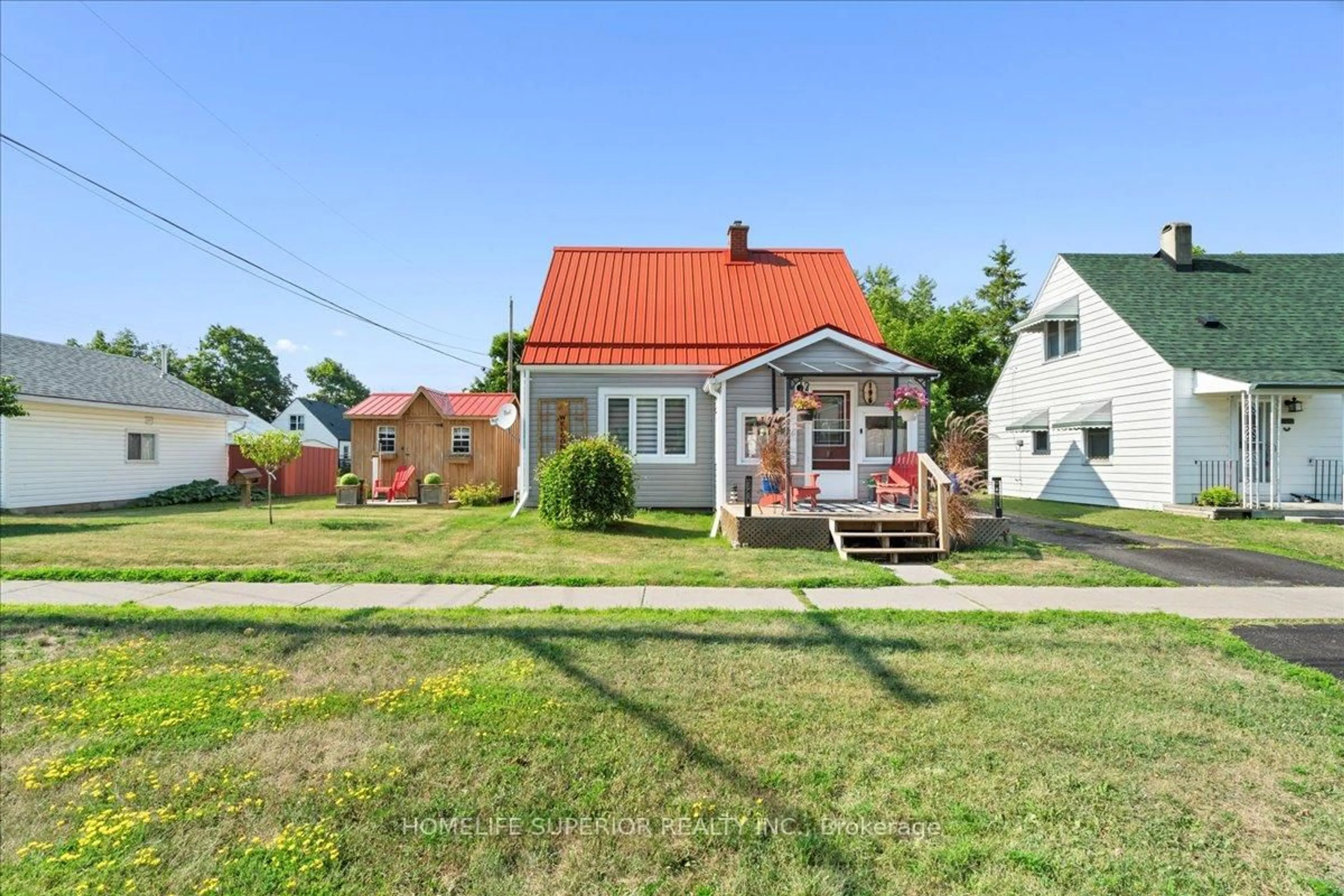 A pic from outside/outdoor area/front of a property/back of a property/a pic from drone, street for 196 First St, Trent Hills Ontario K0L 1L0