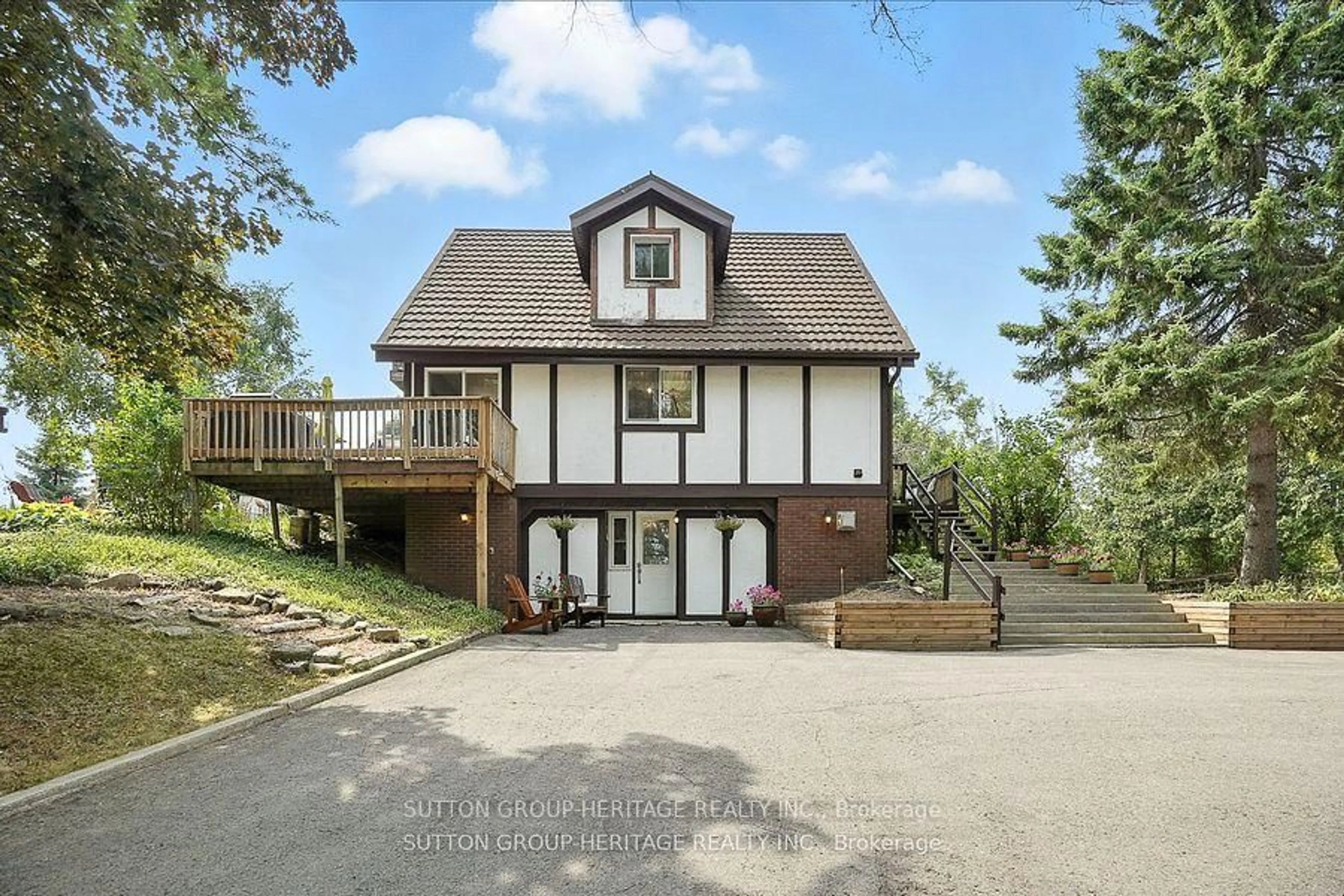 A pic from outside/outdoor area/front of a property/back of a property/a pic from drone, unknown for 184 Pirates Glen Dr, Trent Lakes Ontario K0M 1A0