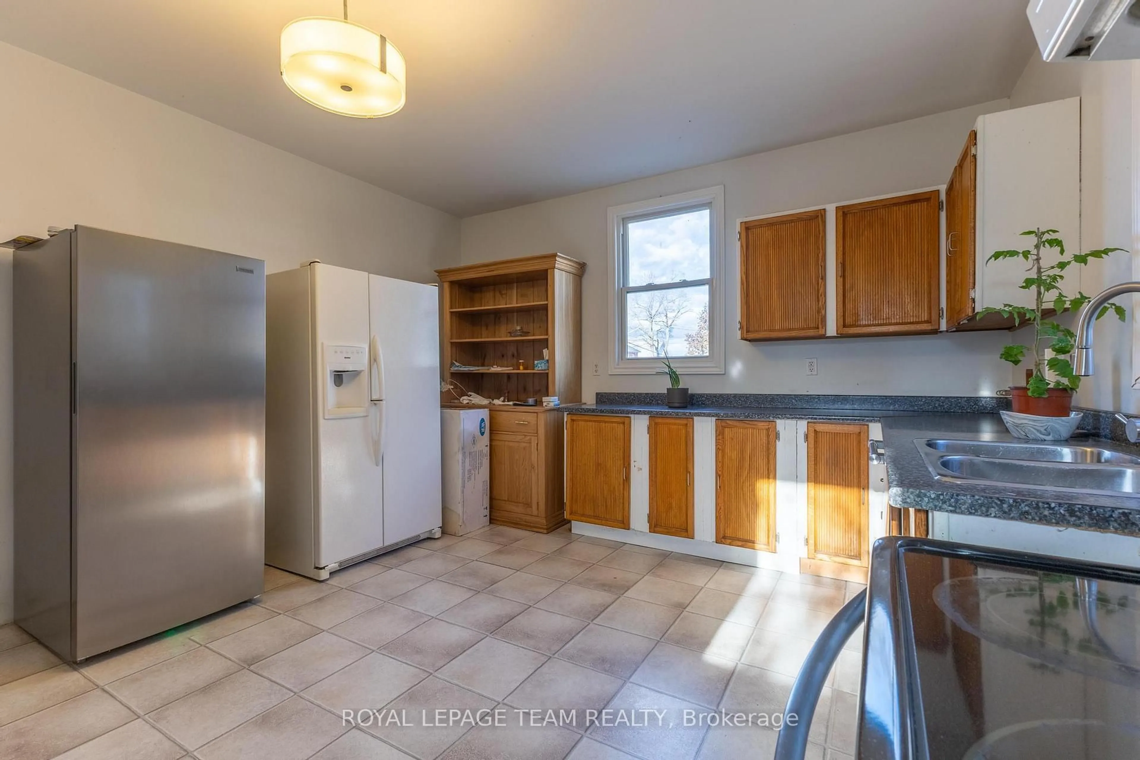 Standard kitchen, unknown for 31 Daniel St, Arnprior Ontario K7S 2K6