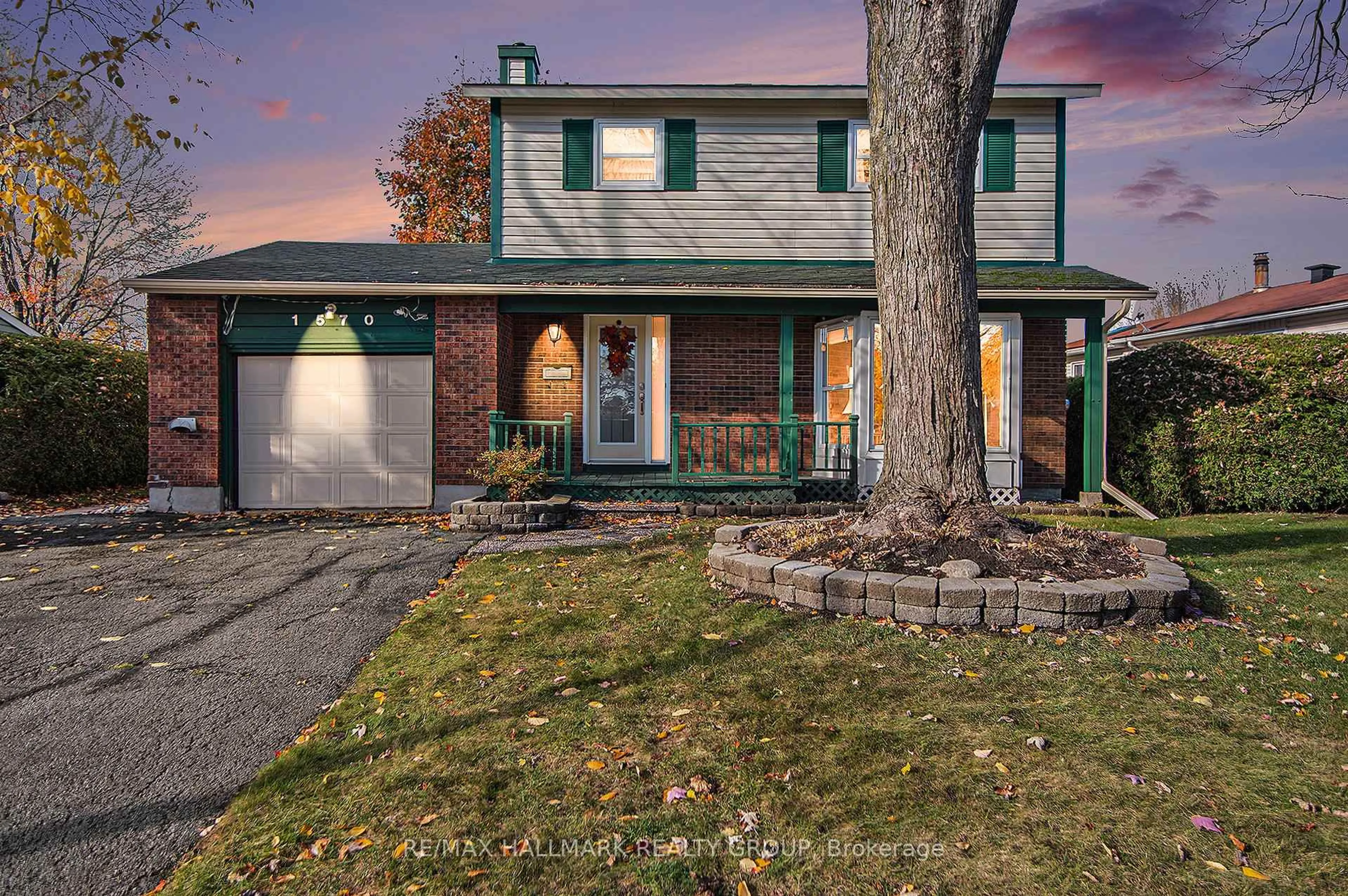 Home with brick exterior material, street for 1570 Payette Dr, Orleans Ontario K1E 1S9