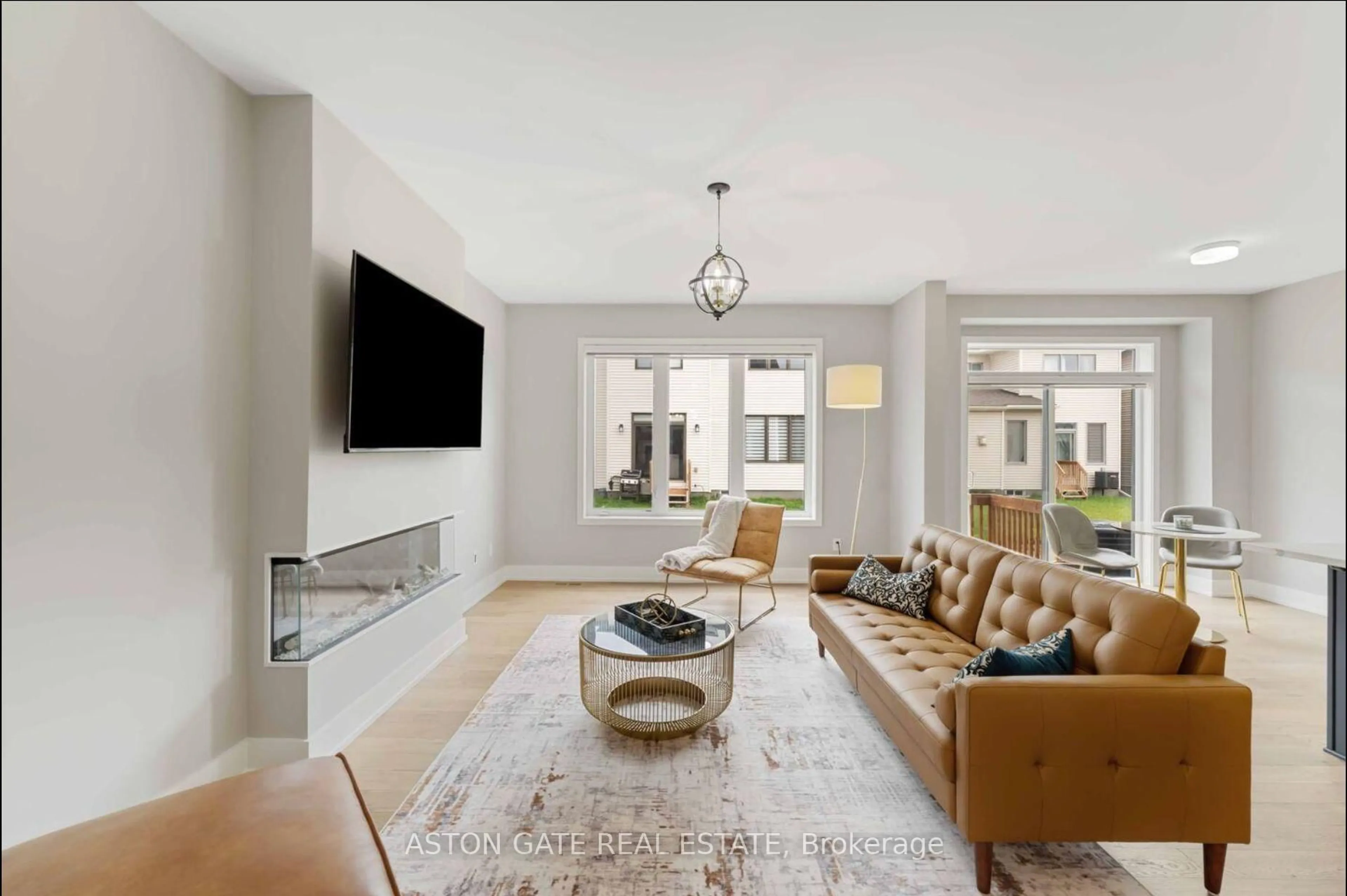 Living room with furniture, unknown for 856 Moonrise Terr, Ottawa Ontario K2J 6T1