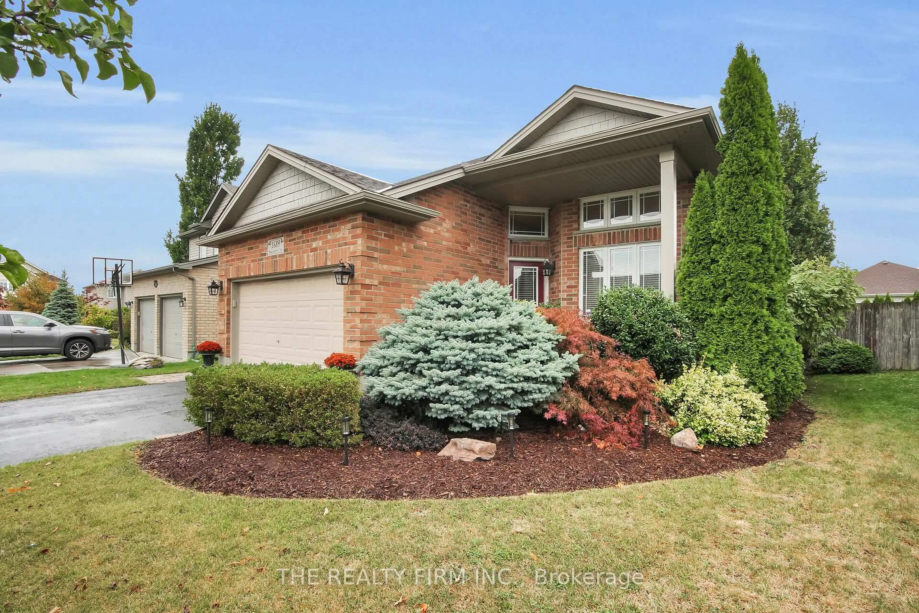 Home with brick exterior material, street for 1689 Bayswater Cres, London North Ontario N6G 5M9