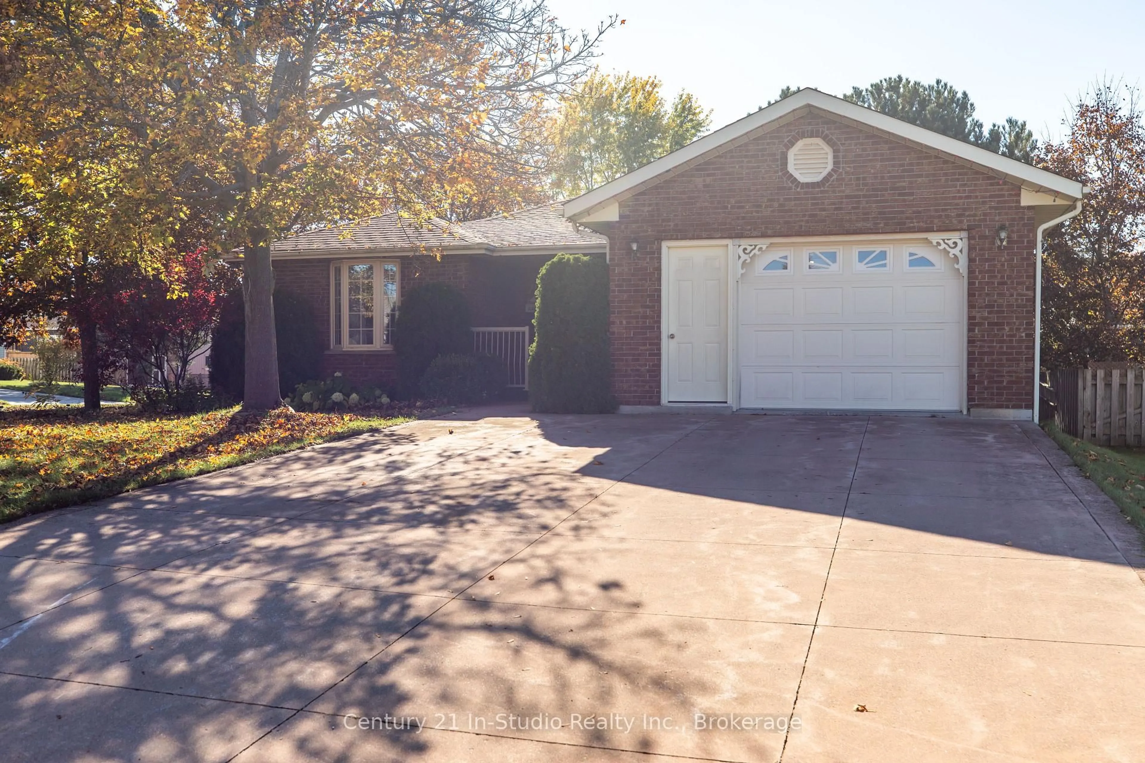 Home with brick exterior material, street for 750 Baird St, Kincardine Ontario N2Z 1M3