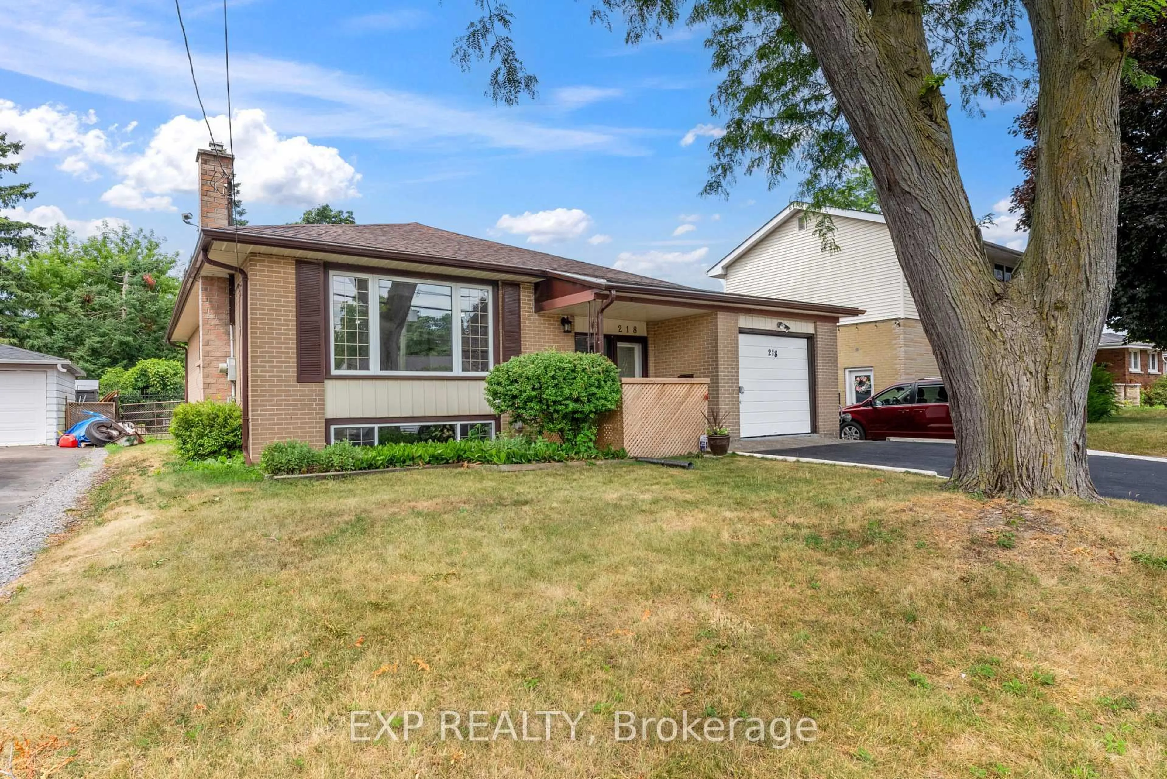 Home with vinyl exterior material, street for 218 Farley Ave, Belleville Ontario K8N 4L5