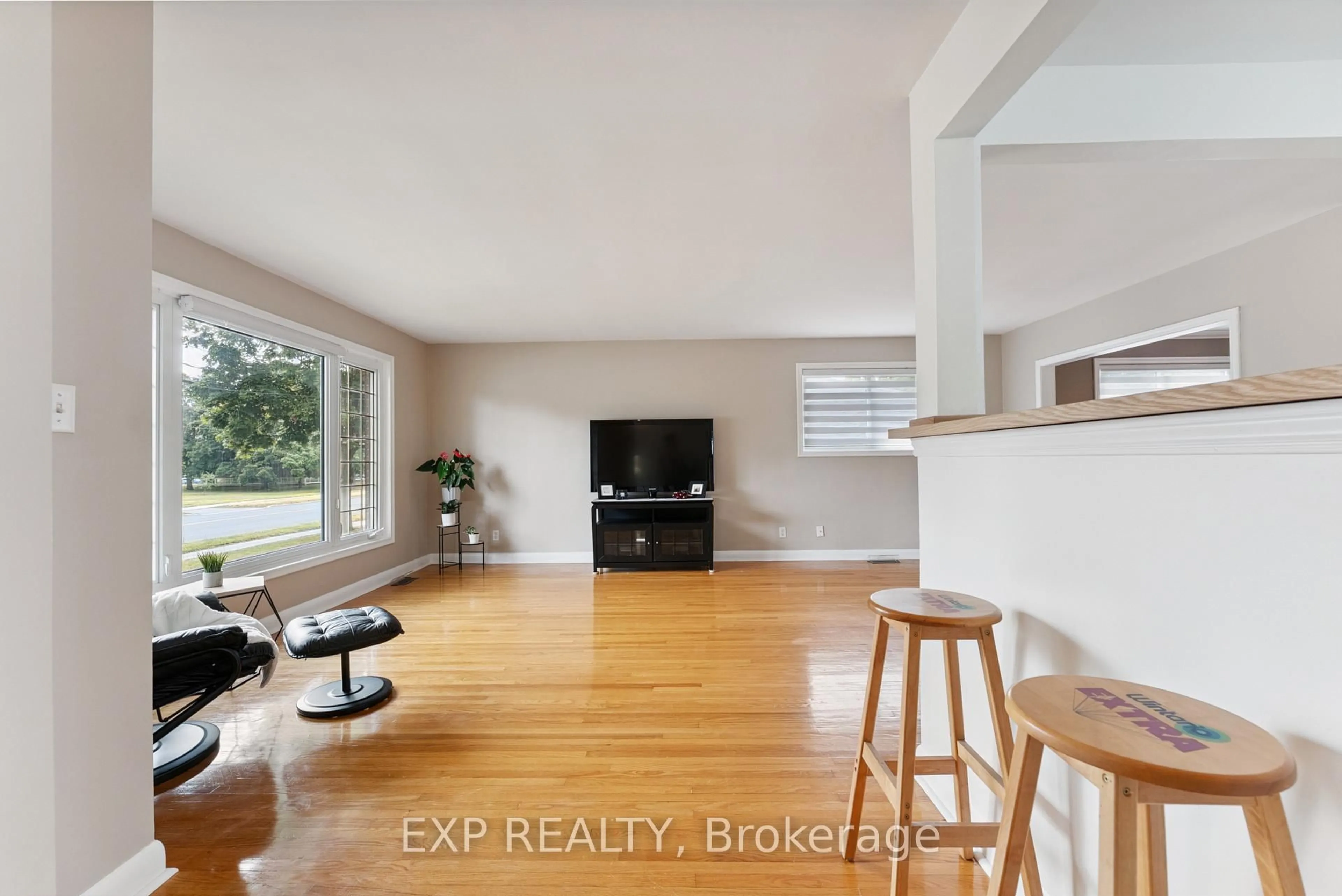 Unknown for 218 Farley Ave, Belleville Ontario K8N 4L5