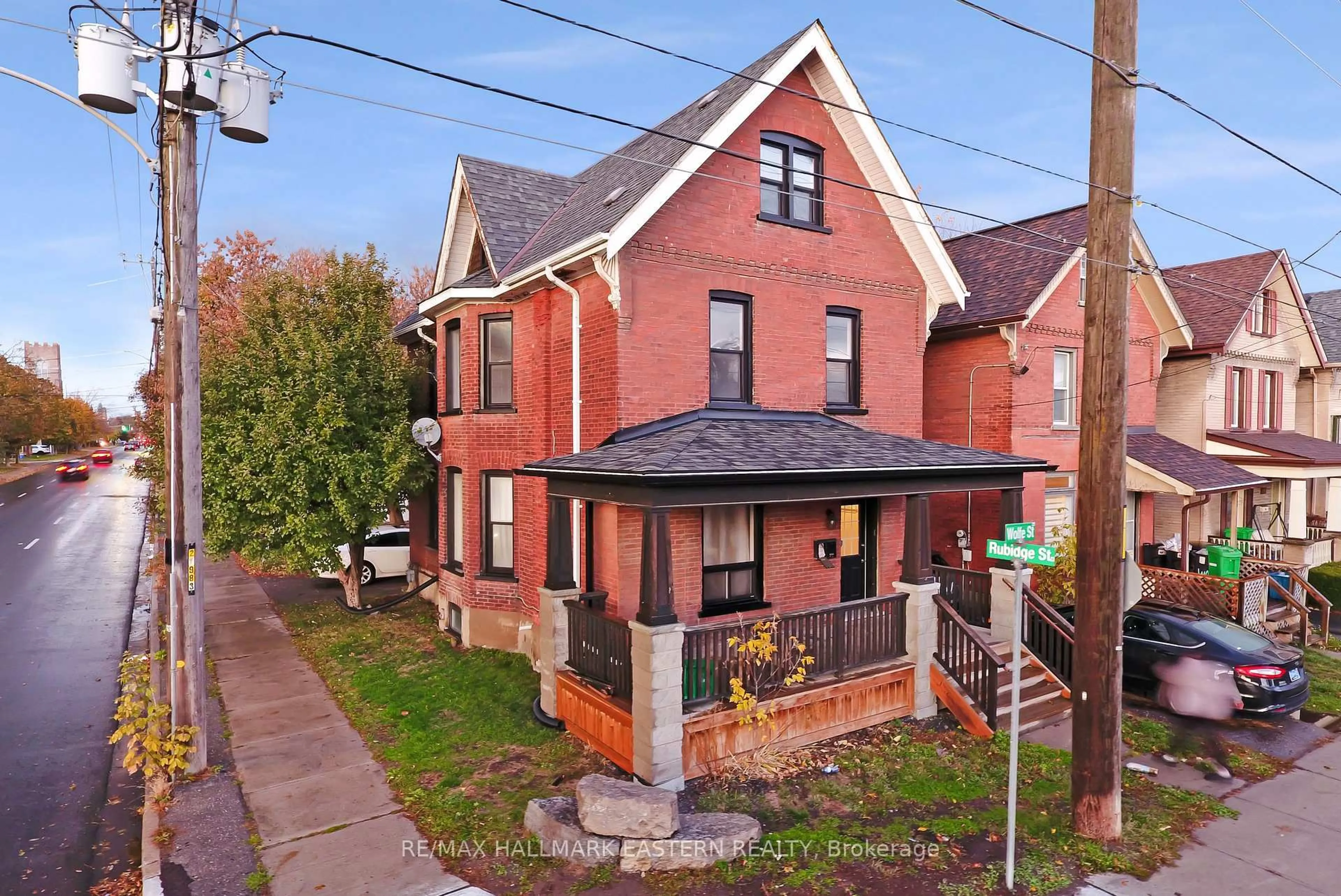 Home with brick exterior material, street for 300 Wolfe St, Peterborough Ontario K9J 2L5