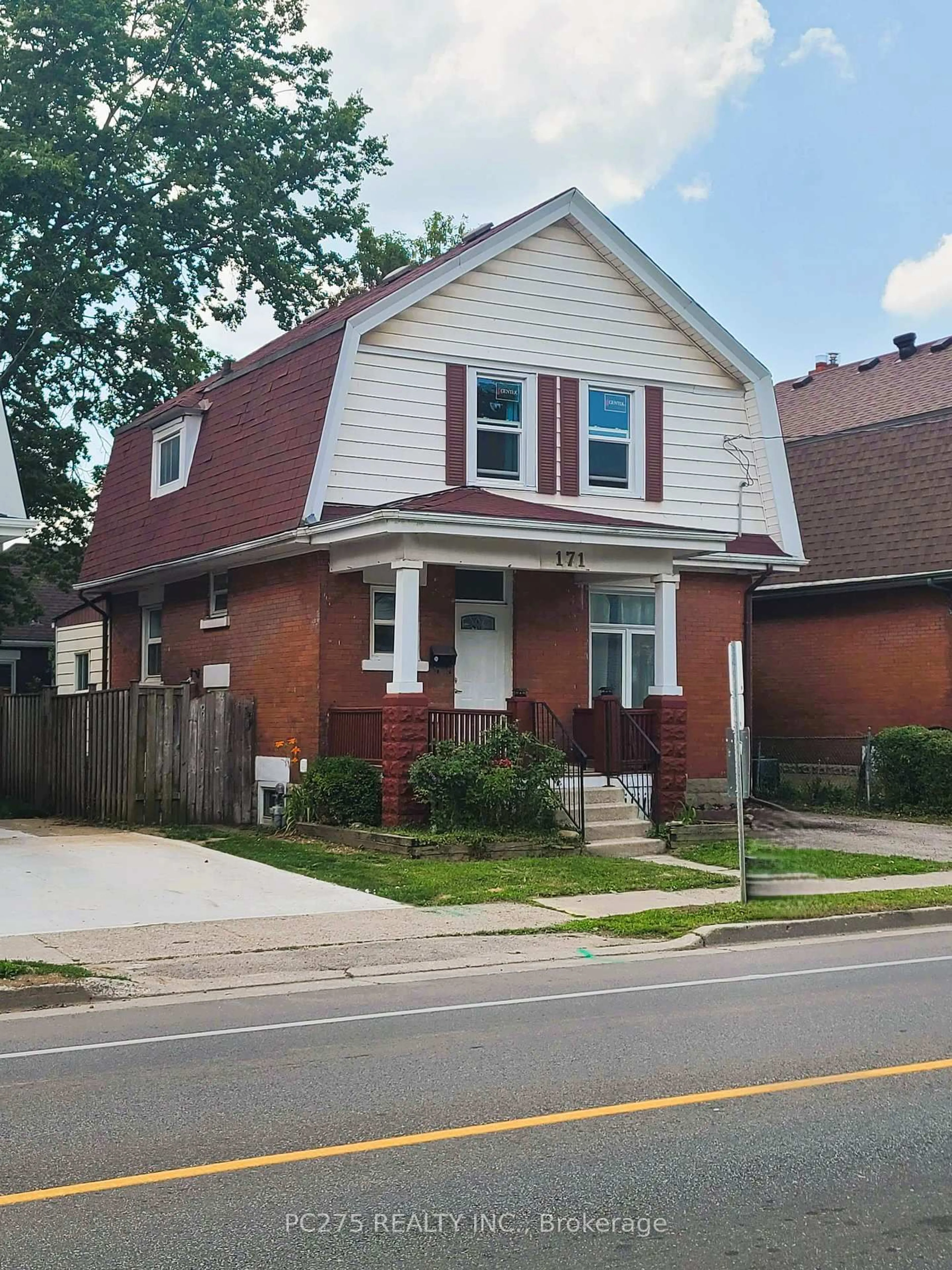 Home with brick exterior material, street for 171 Egerton St, London East Ontario N5Z 2G5