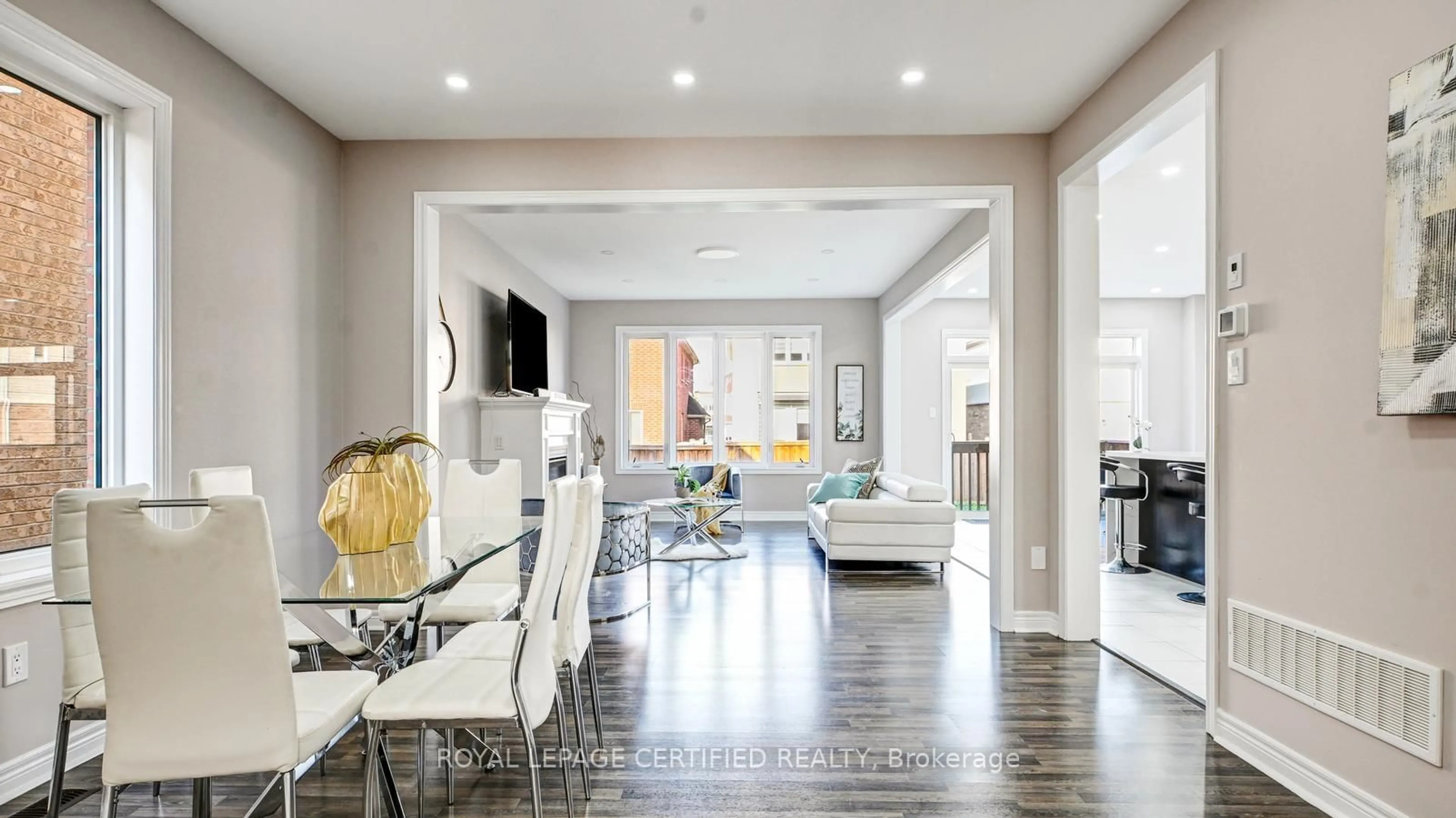 Unknown for 33 Robbins Rdge, Brant Ontario N3L 0H2