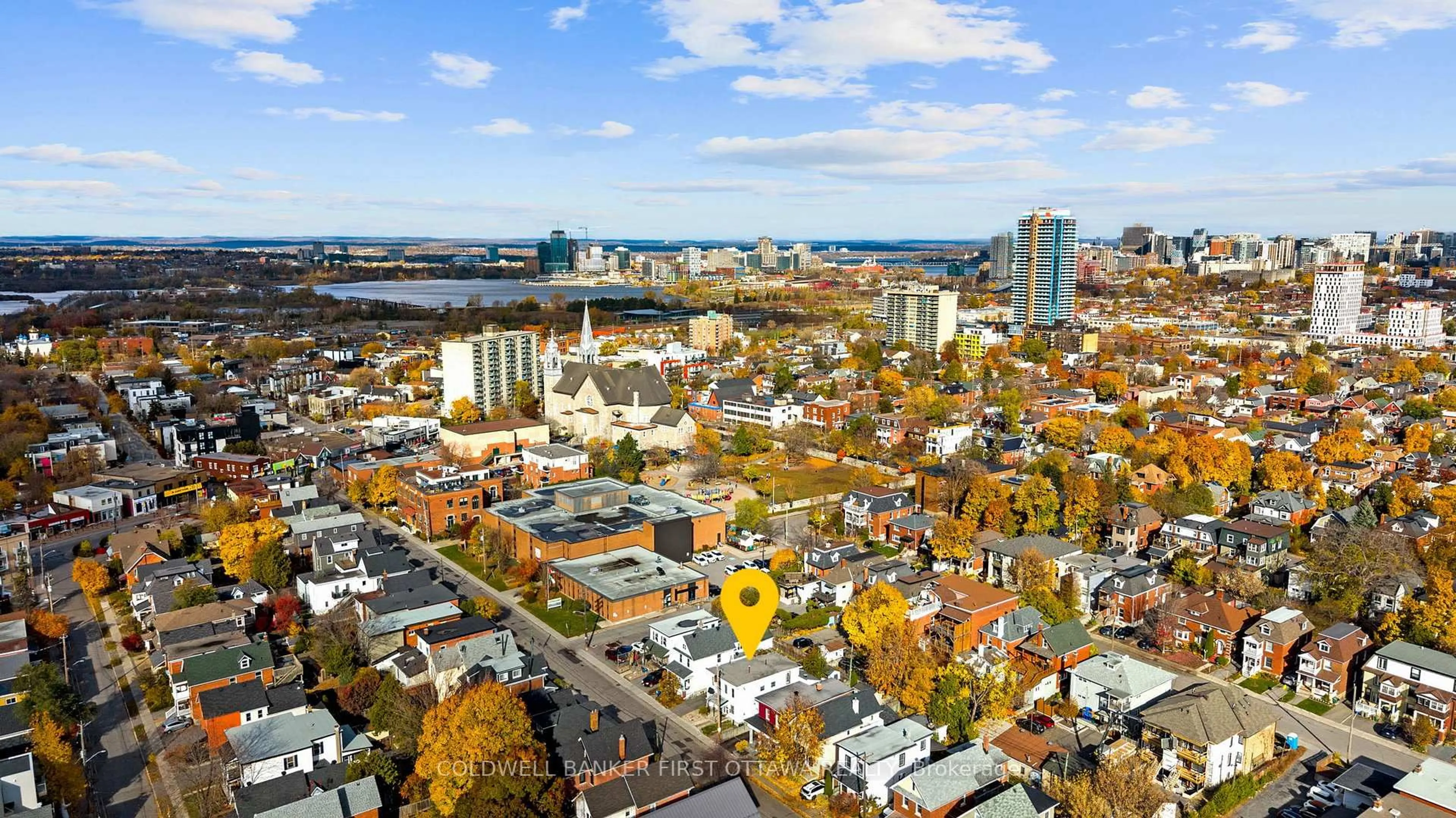 A pic from outside/outdoor area/front of a property/back of a property/a pic from drone, city buildings view from balcony for 47 Melrose Ave, Ottawa Ontario K1Y 1T8