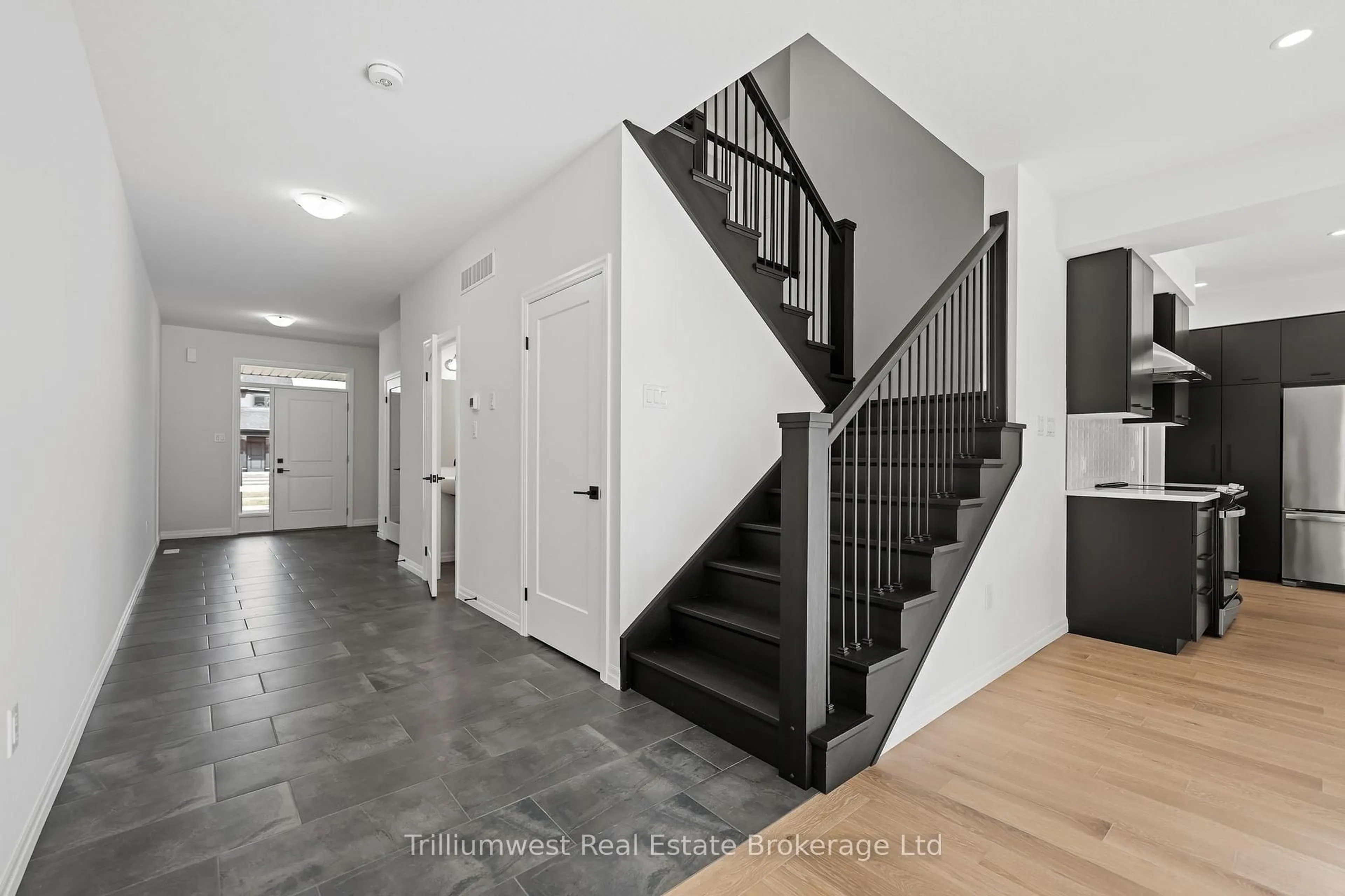 Indoor entryway for 107 Harrison St, Centre Wellington Ontario N0B 1S0