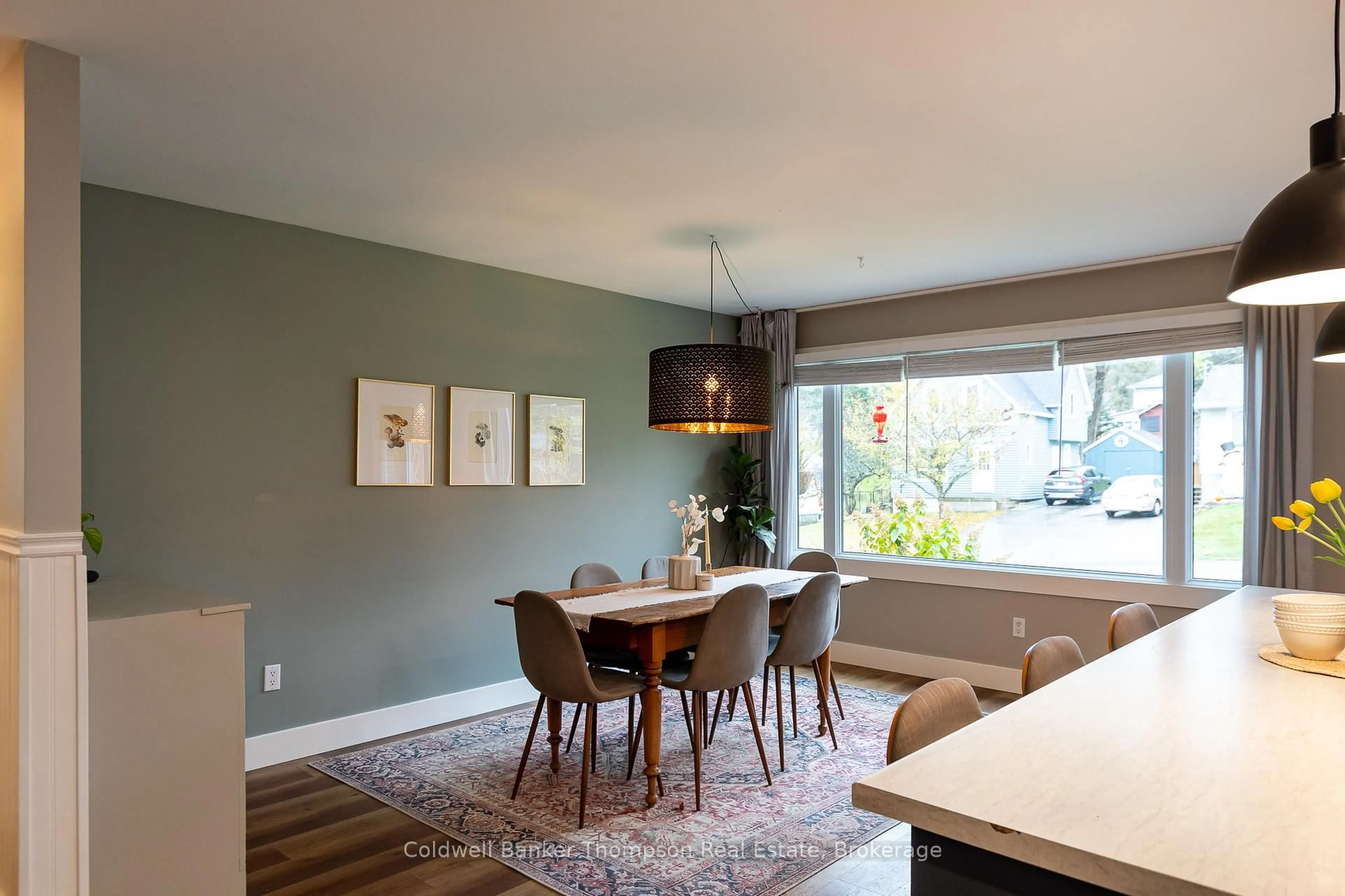 Dining room, wood/laminate floor for 12 Cora St, Huntsville Ontario P1H 1V7