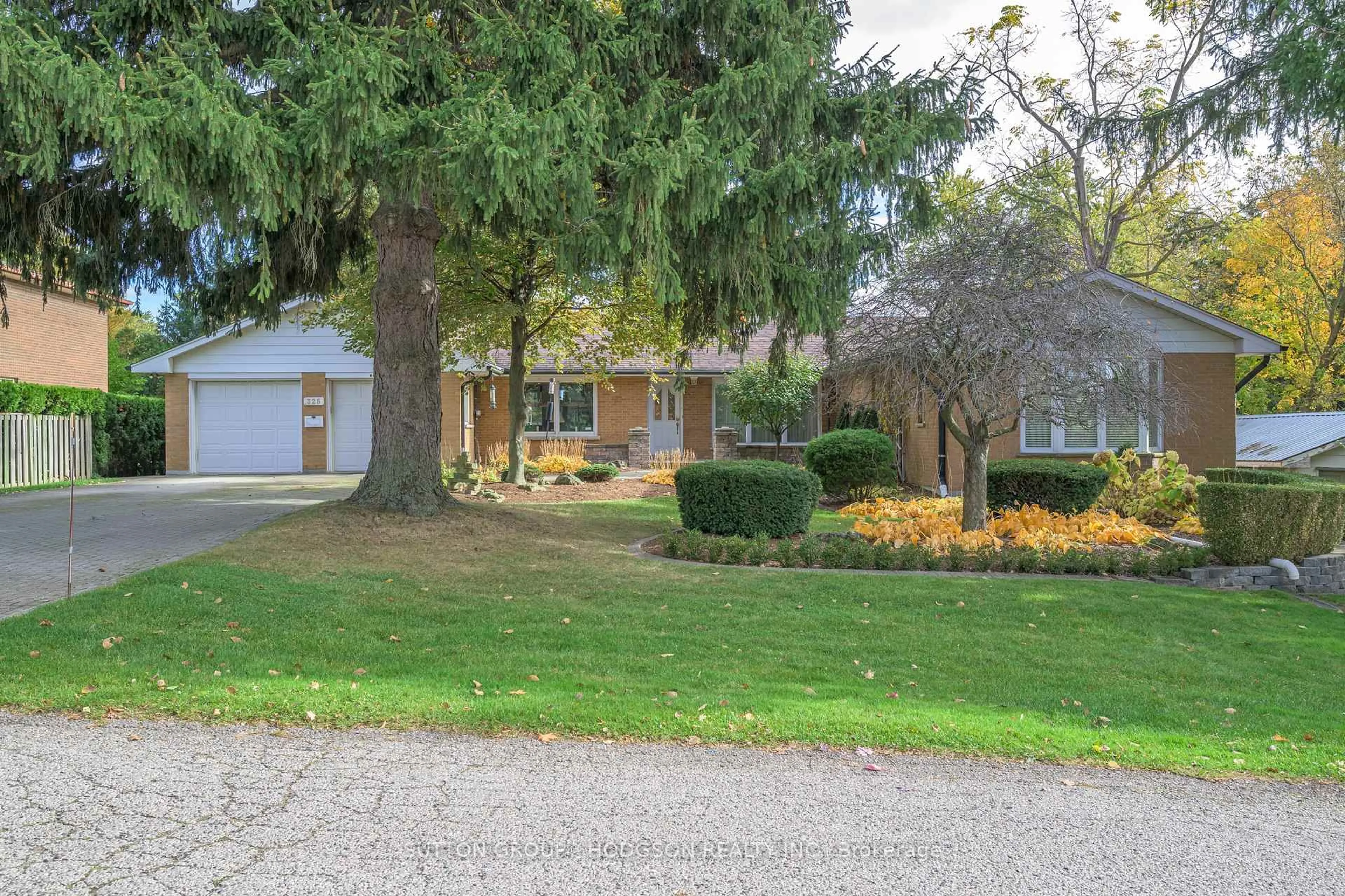 Unknown for 325 Thames Valley Ave, London North Ontario N6H 3N3