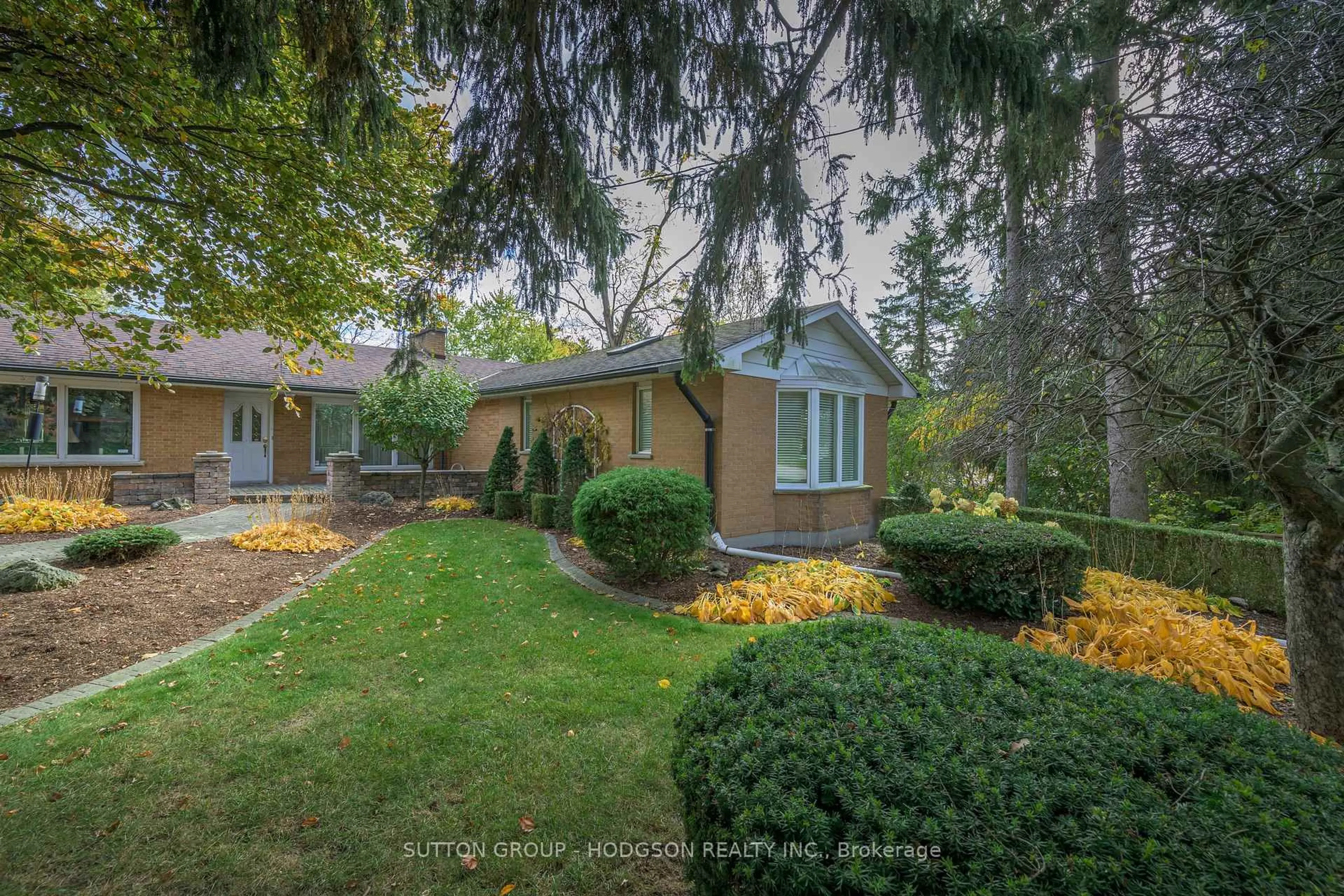 Unknown for 325 Thames Valley Ave, London North Ontario N6H 3N3