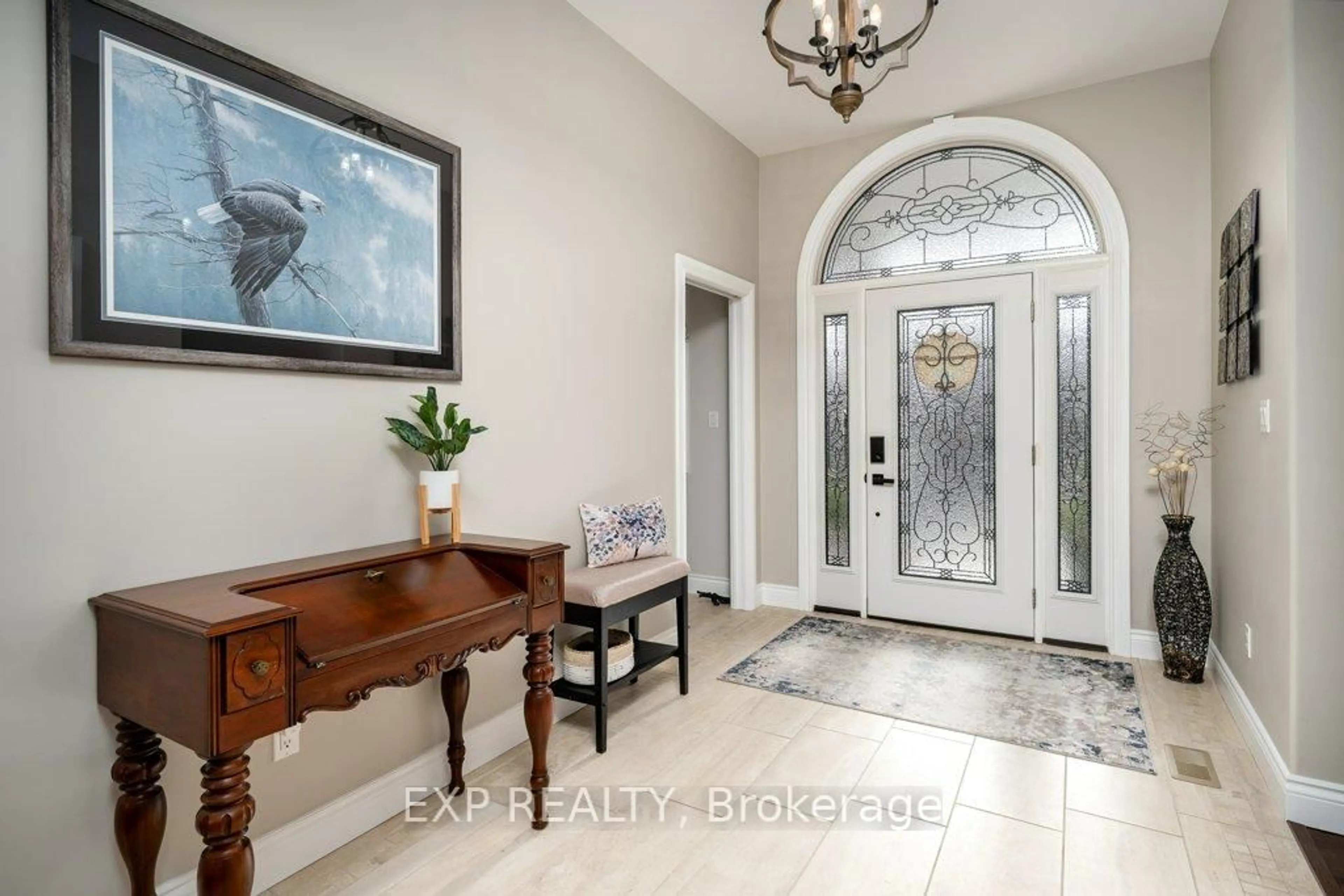 Indoor entryway for 369 Station Rd, Limoges Ontario K0K 2M0