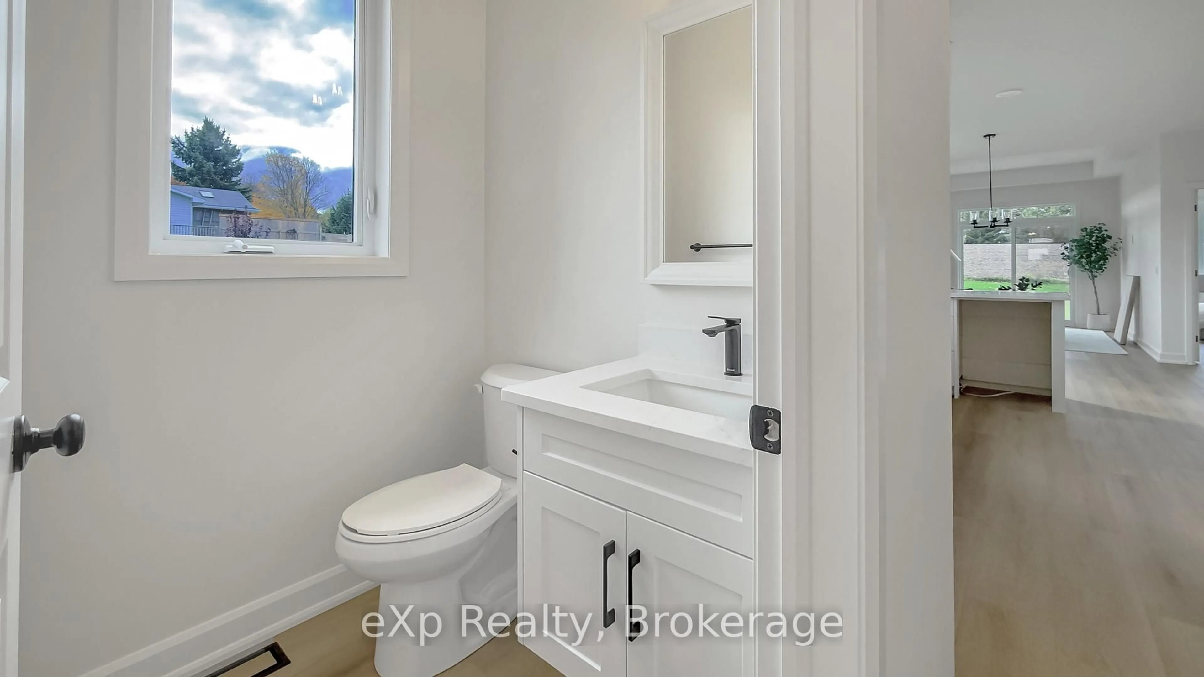 Standard bathroom, ceramic/tile floor for 12 Janet St, South Bruce Ontario N0G 2S0