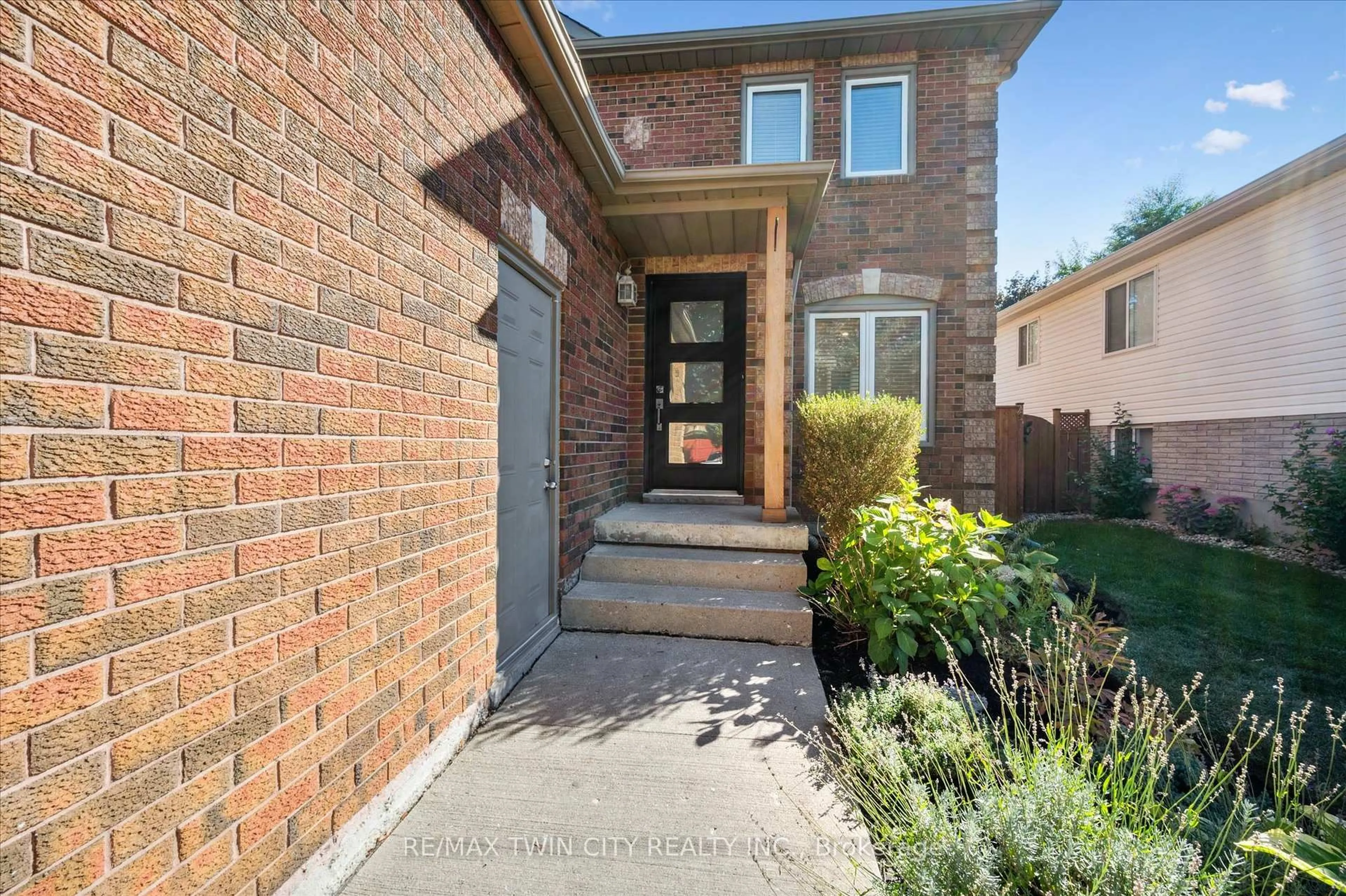 Home with brick exterior material, street for 55 Enfield Dr, Cambridge Ontario N1P 1B5