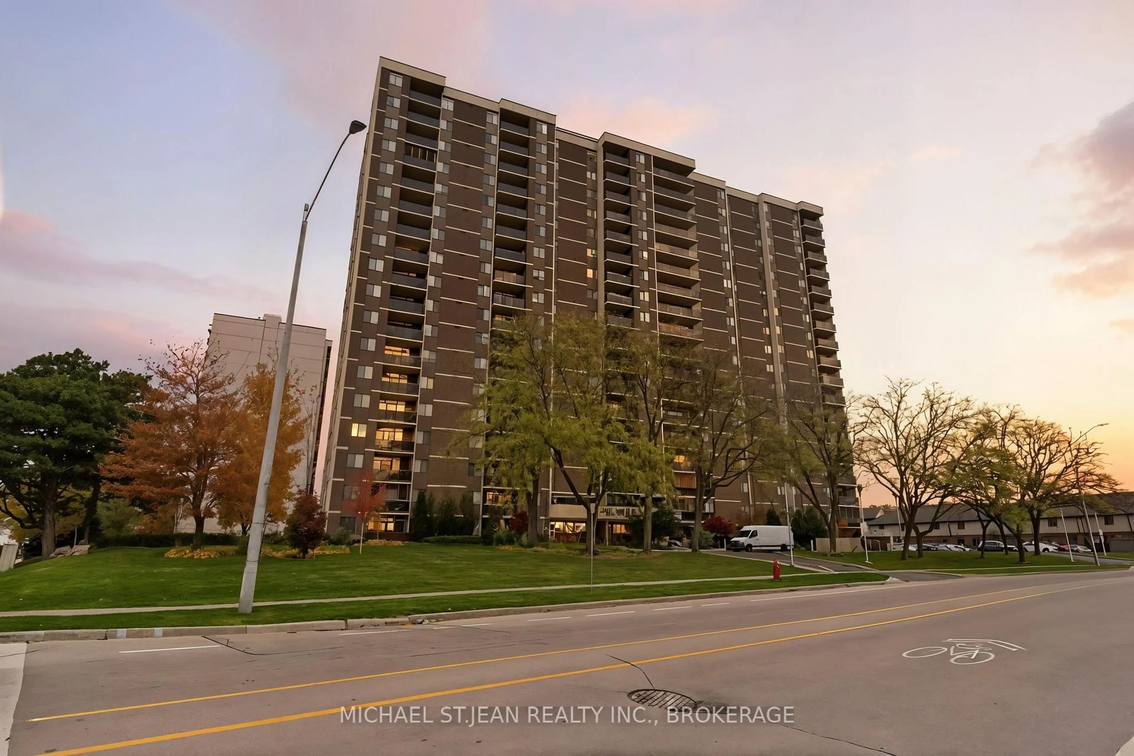 Unknown for 301 Frances Ave #1503, Hamilton Ontario L8E 3W6