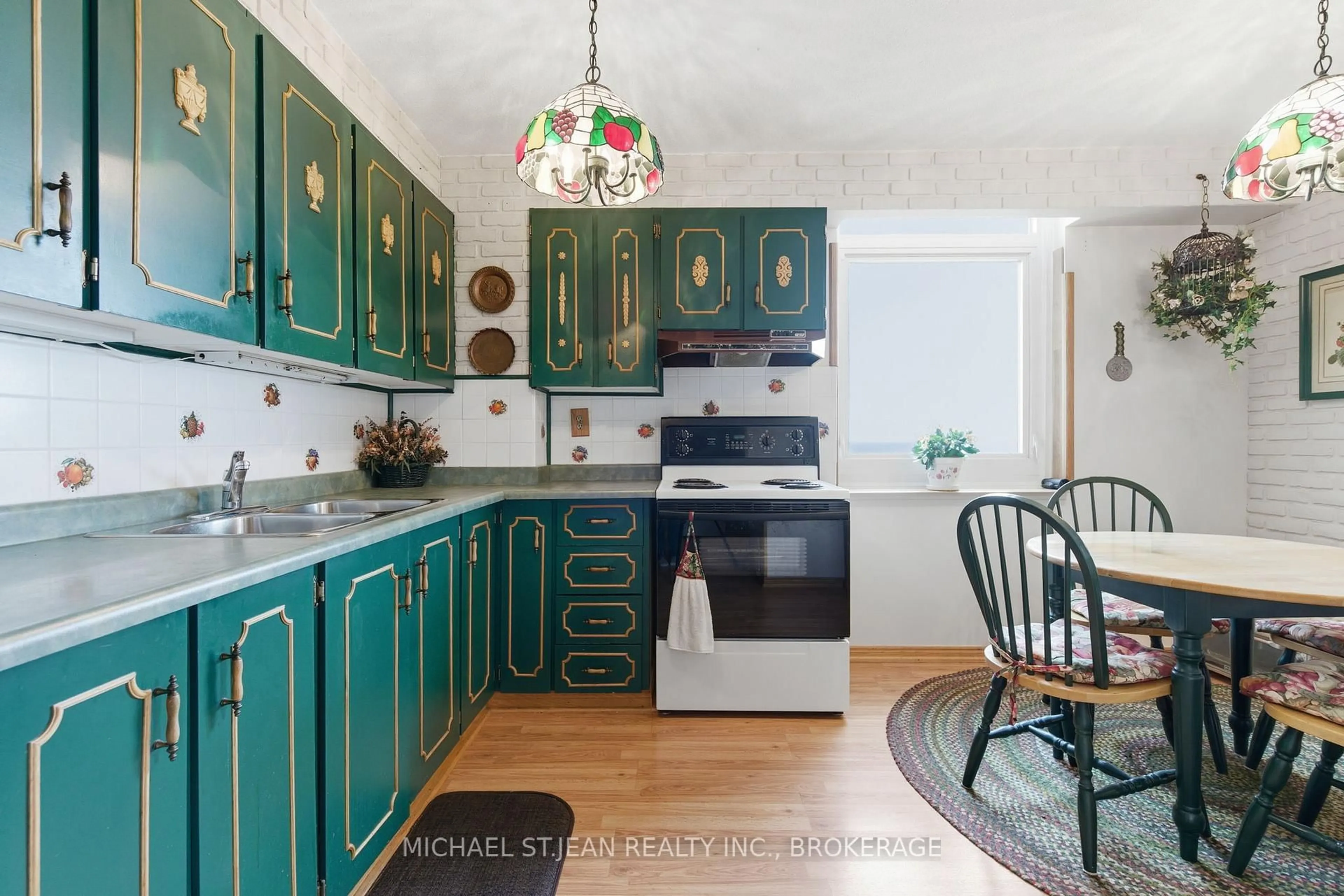 Unknown for 301 Frances Ave #1503, Hamilton Ontario L8E 3W6