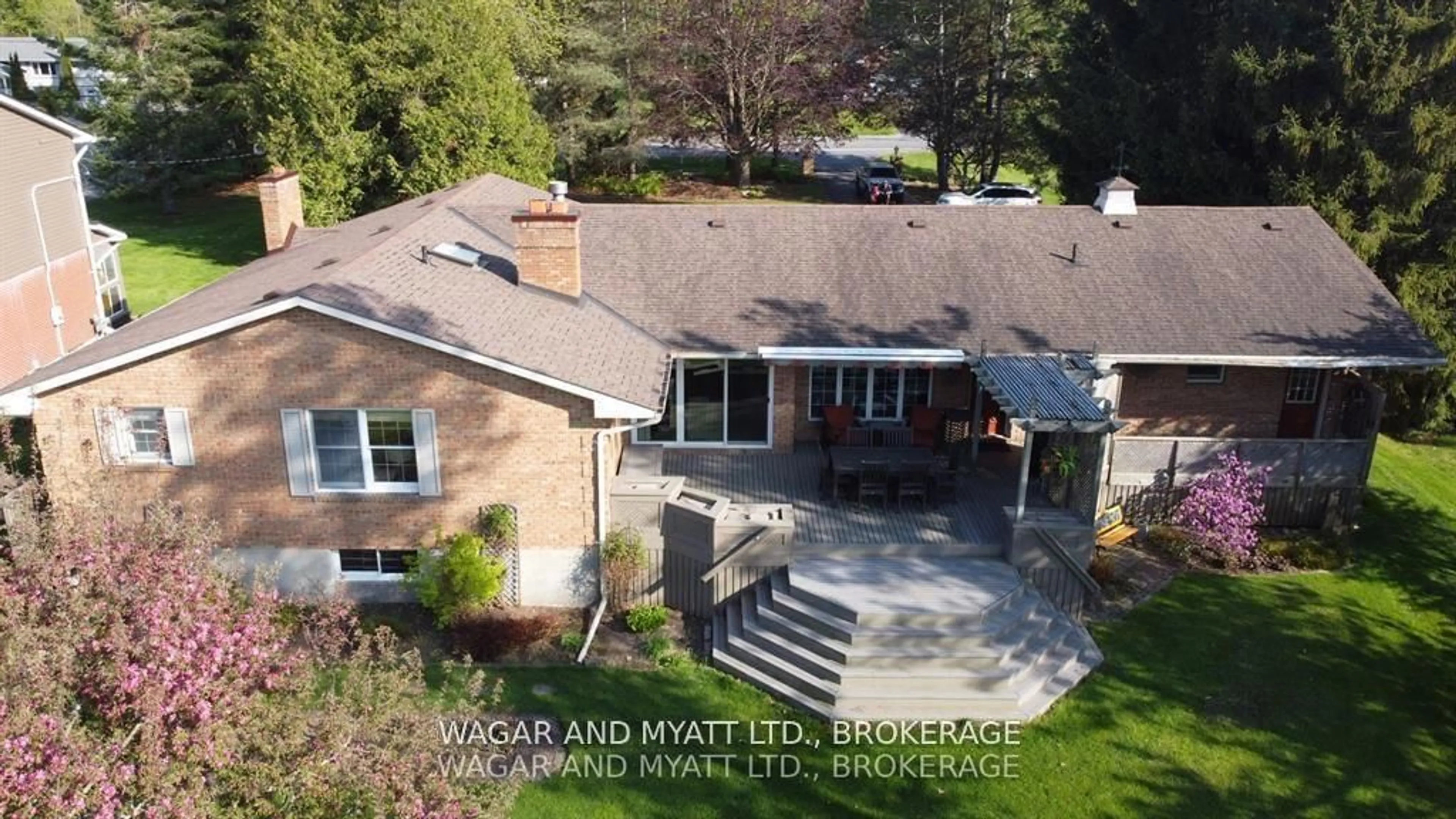 A pic from outside/outdoor area/front of a property/back of a property/a pic from drone, street for 99 River Rd, Greater Napanee Ontario K7R 3H3