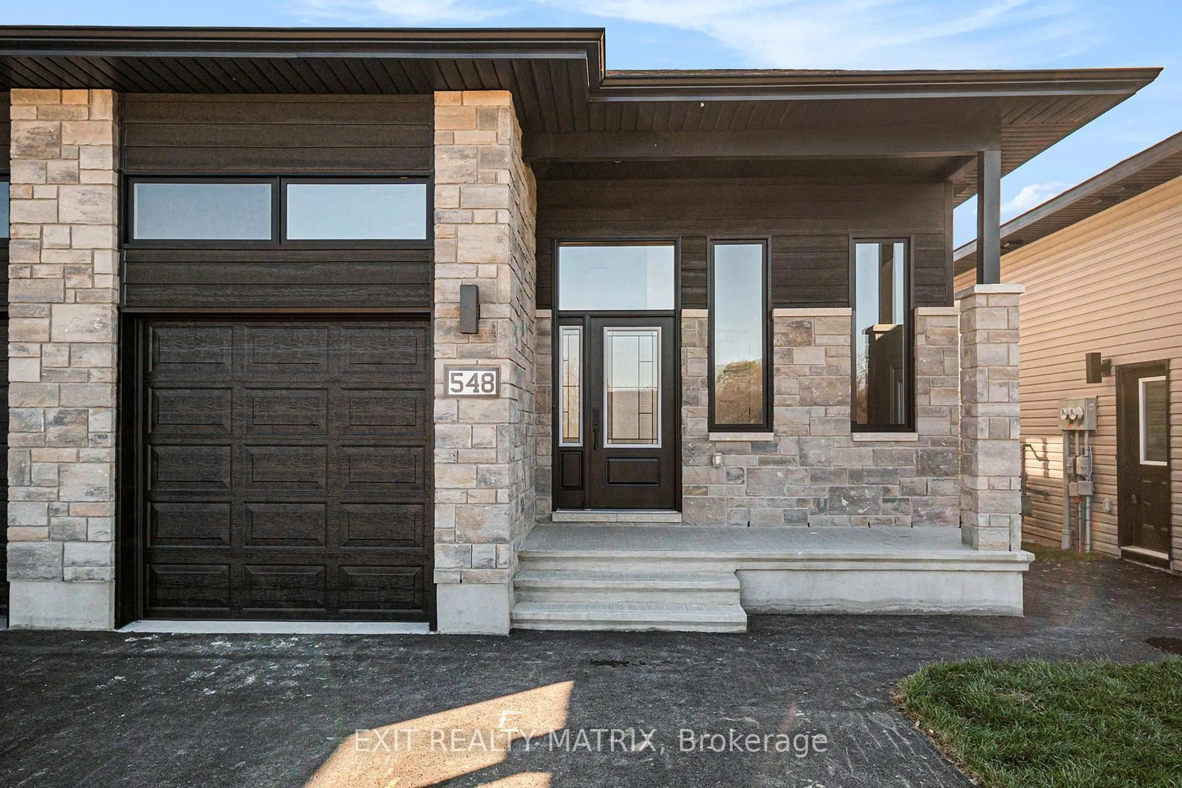 Home with brick exterior material, street for 548 Regina St, Russell Ontario K0A 1W0