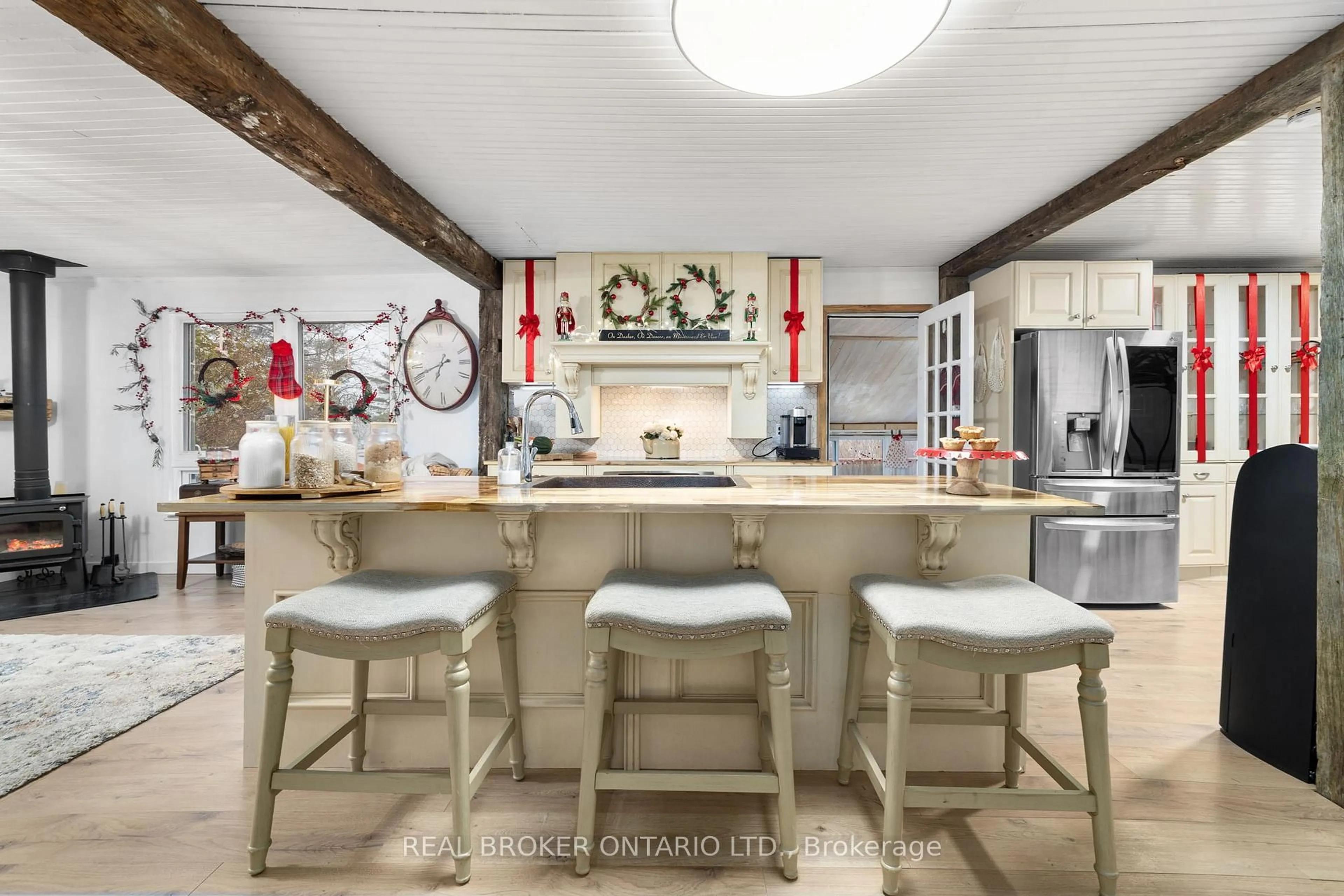 Open concept kitchen, ceramic/tile floor for 66 Bridge St, Denbigh Ontario K0H 1L0