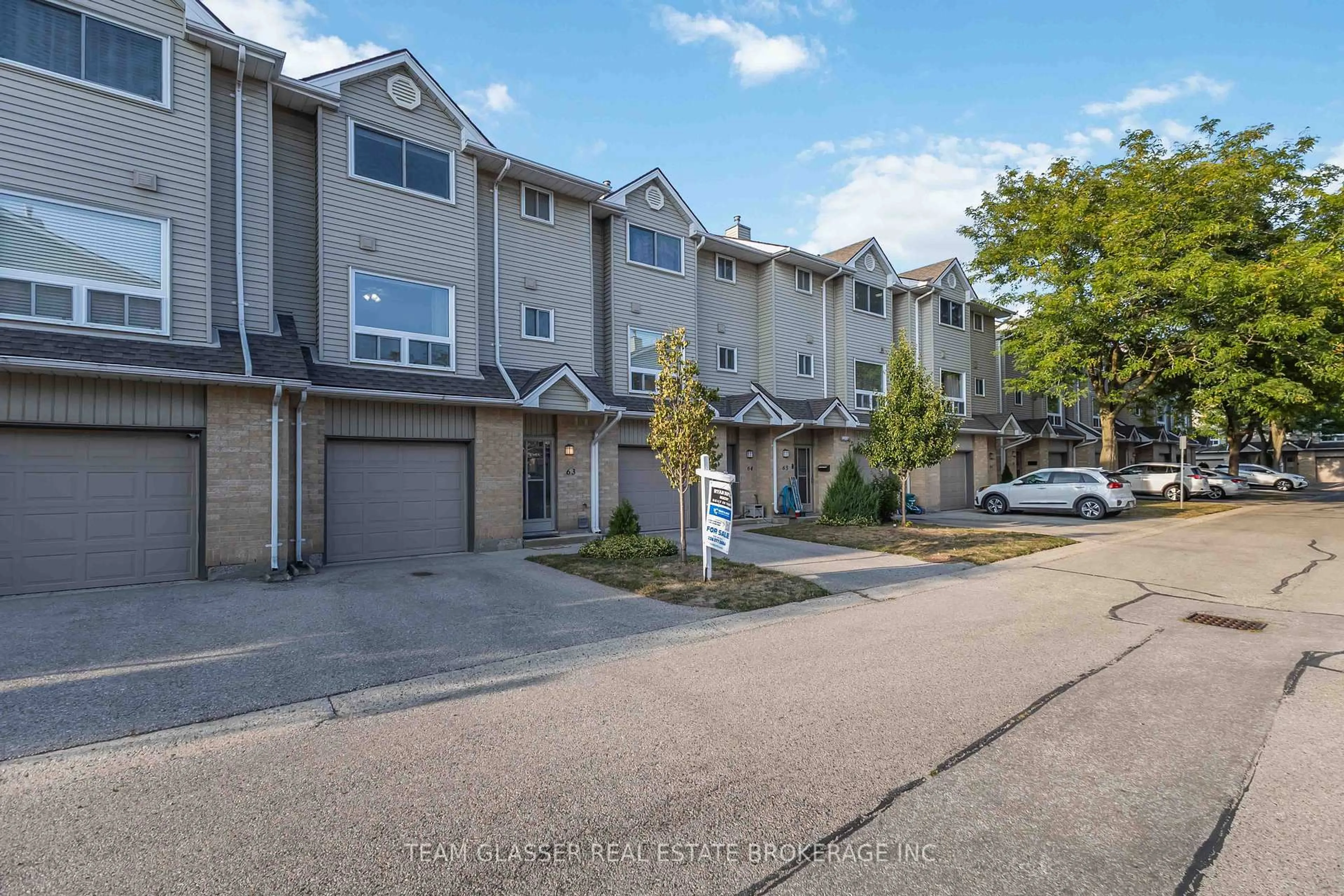 A pic from outside/outdoor area/front of a property/back of a property/a pic from drone, street for 1990 Wavell St #63, London East Ontario N5V 4N5