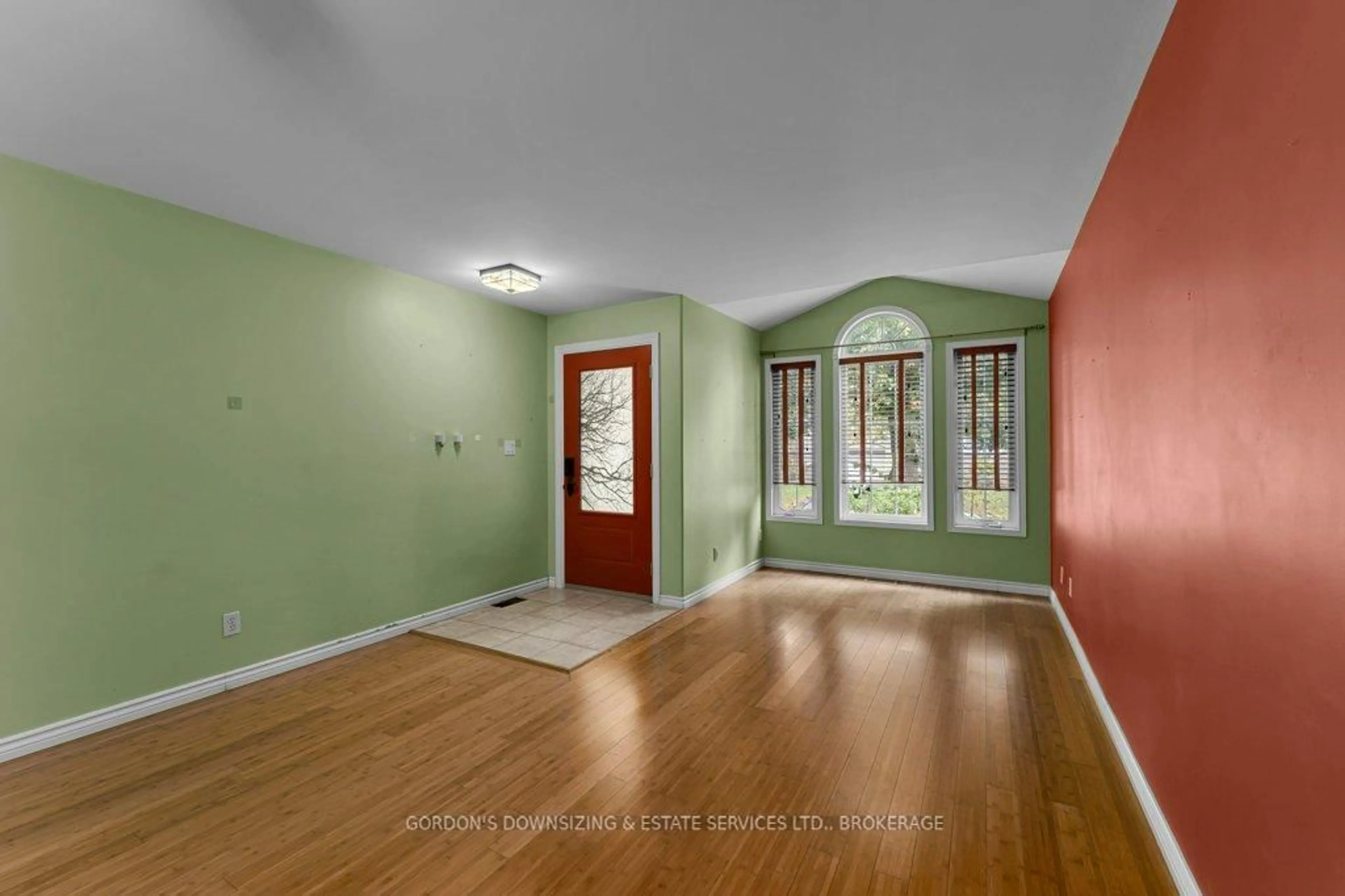 Indoor entryway for 464 Freeman Cres, Kingston Ontario K7K 7C8