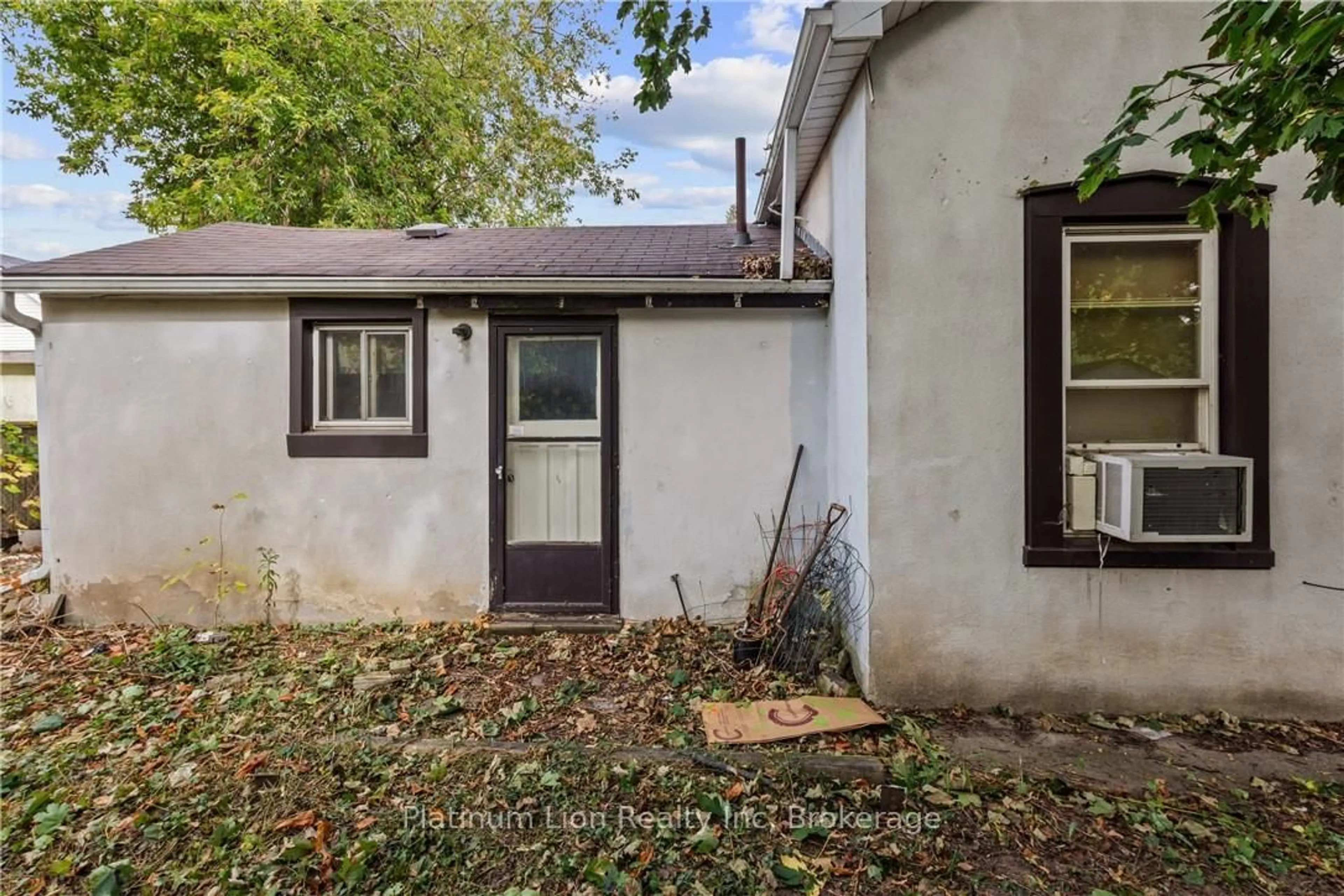 Unknown for 70 Murray St, Brantford Ontario N3S 5N9