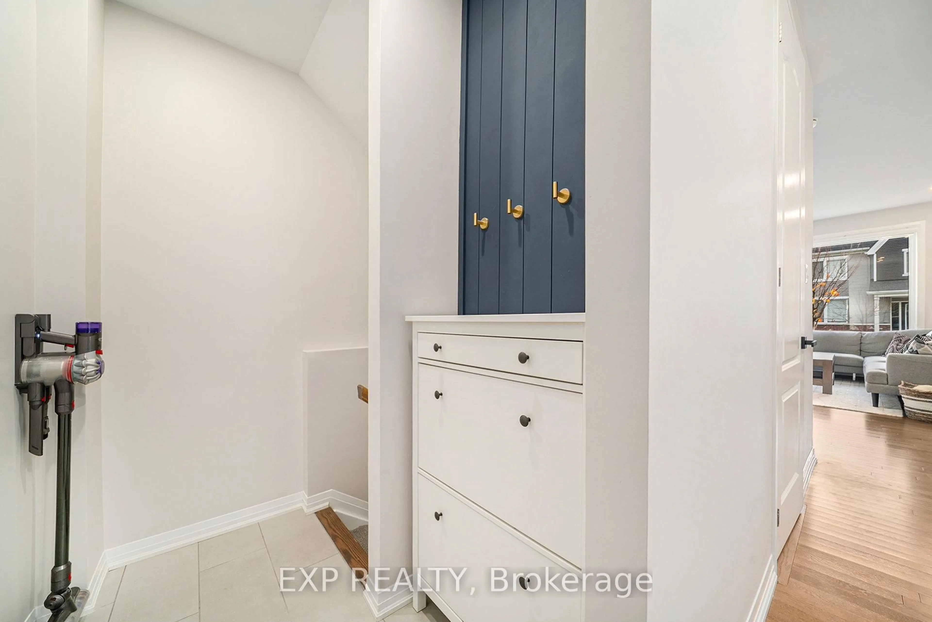 Unknown for 808 Horseshoe Falls Way, Ottawa Ontario K2J 6P6