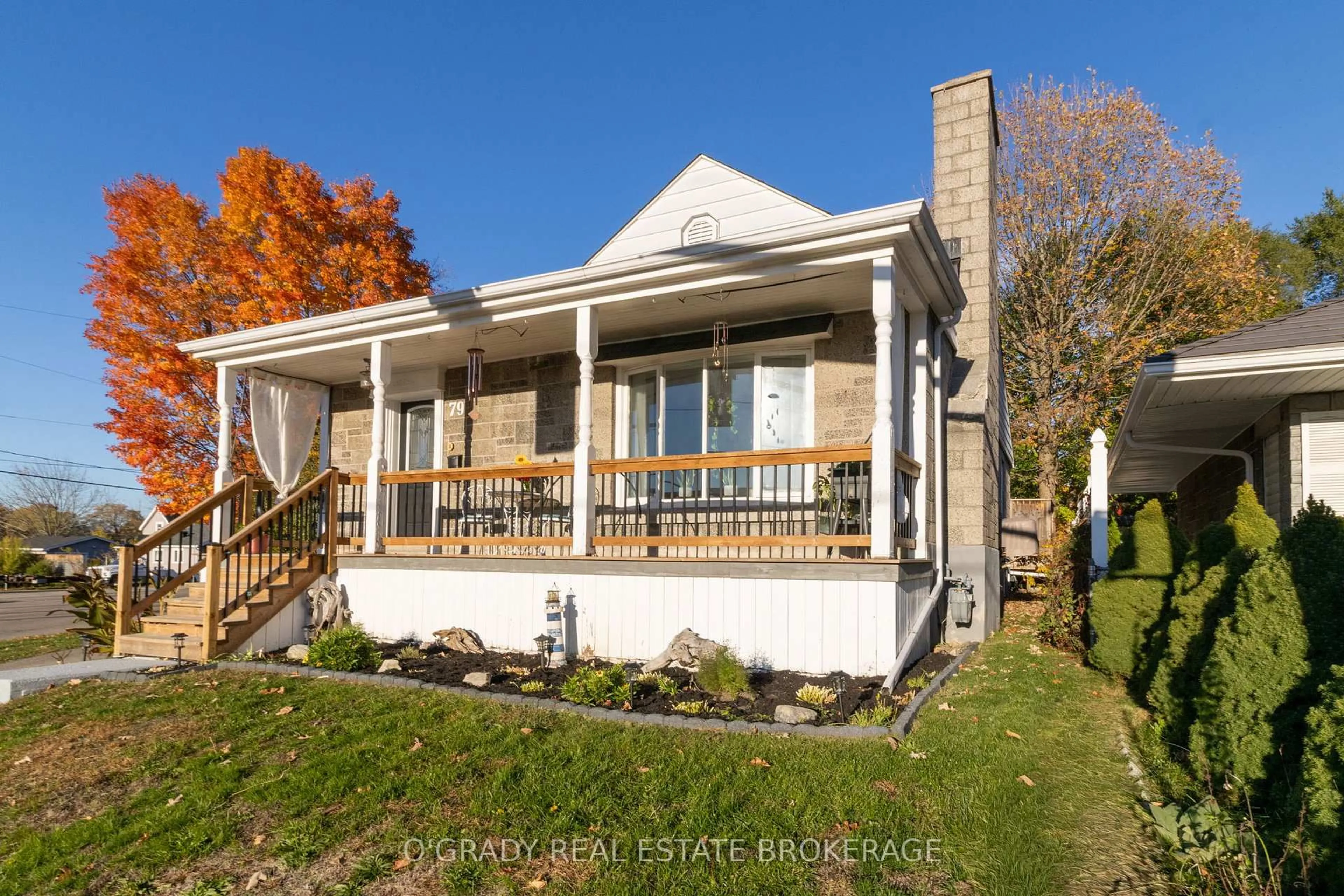 Home with vinyl exterior material, street for 79 North Augusta Rd, Brockville Ontario K6V 2X8