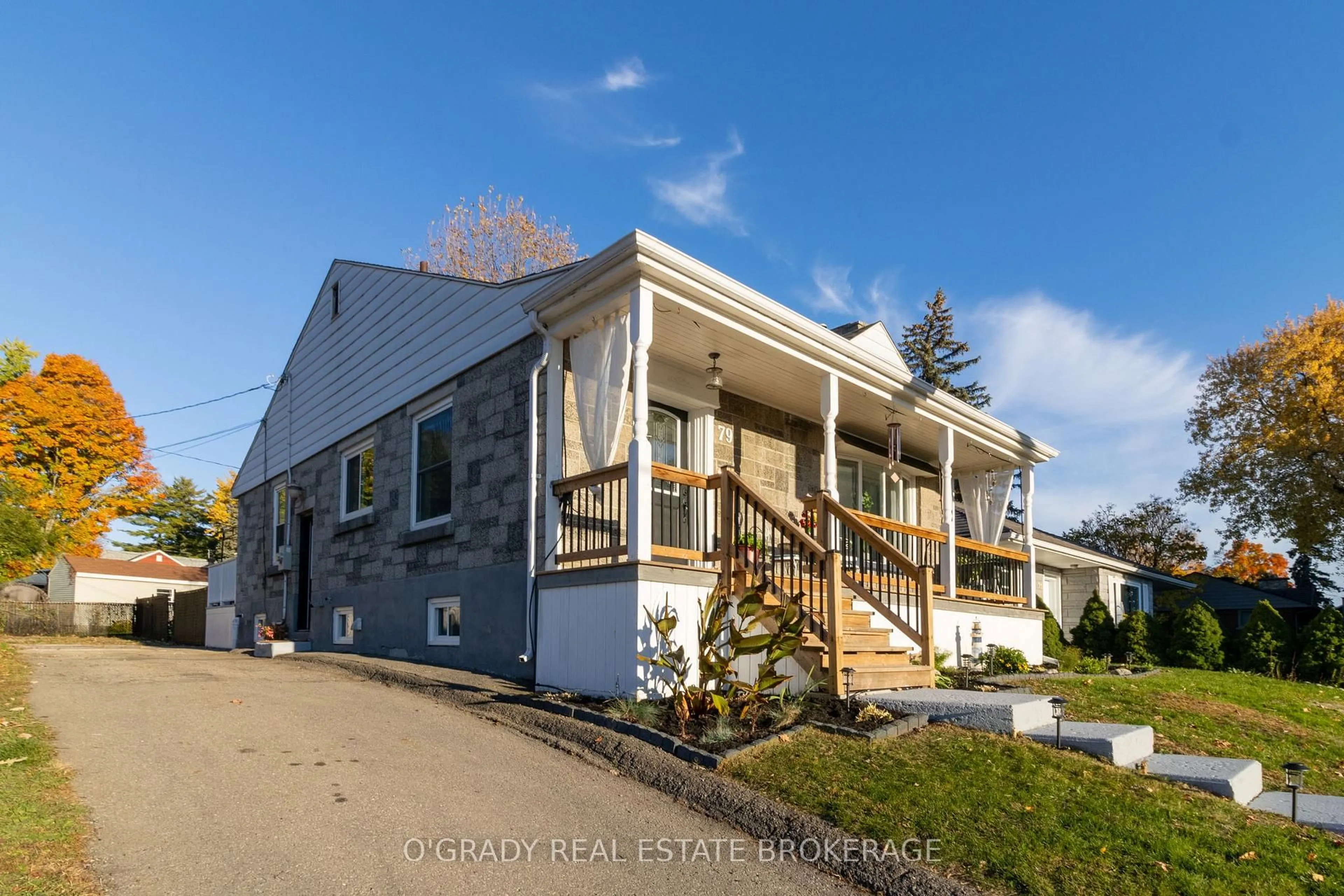 A pic from outside/outdoor area/front of a property/back of a property/a pic from drone, unknown for 79 North Augusta Rd, Brockville Ontario K6V 2X8