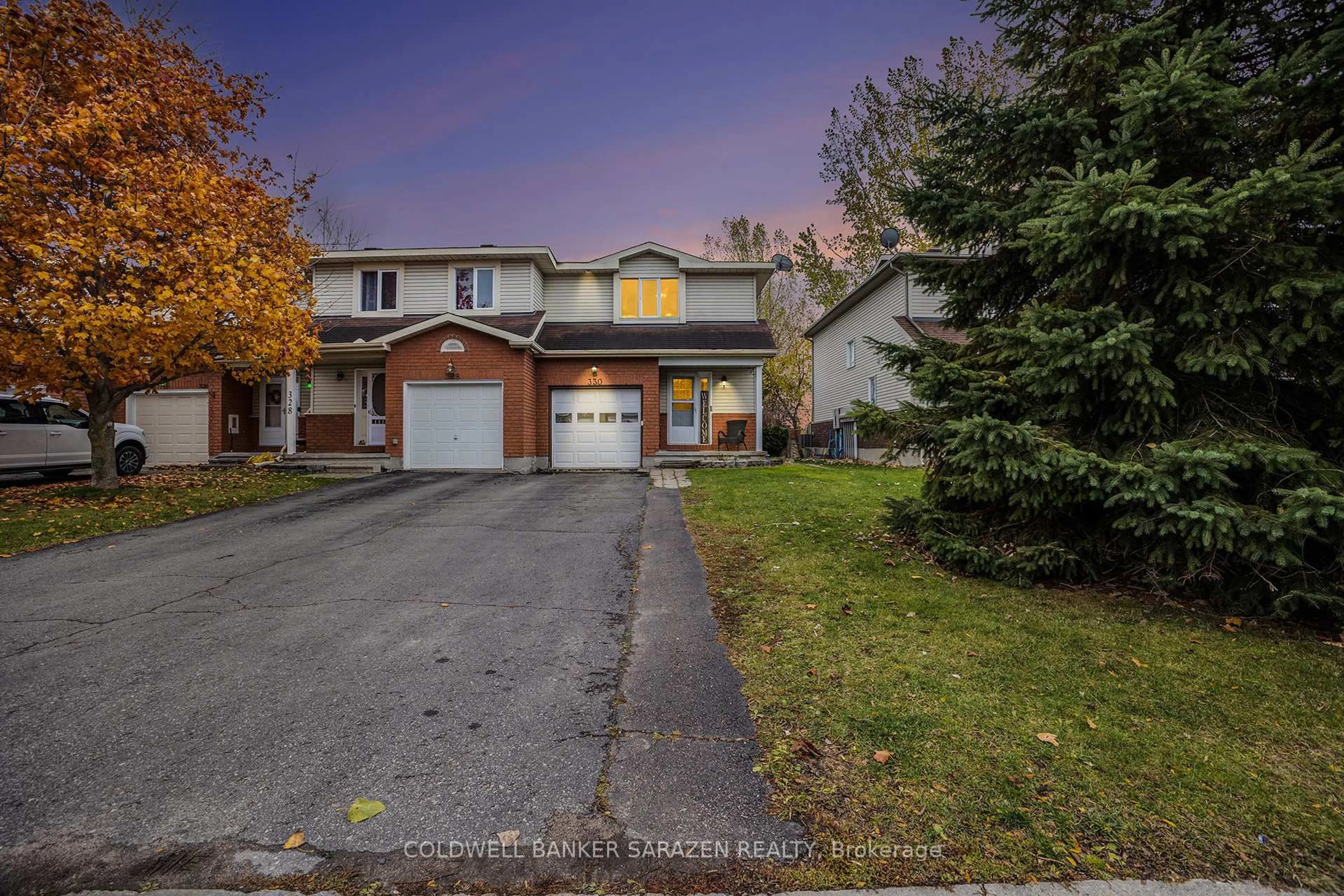 A pic from outside/outdoor area/front of a property/back of a property/a pic from drone, street for 330 Fairbrooke Crt, Arnprior Ontario K7S 0E6