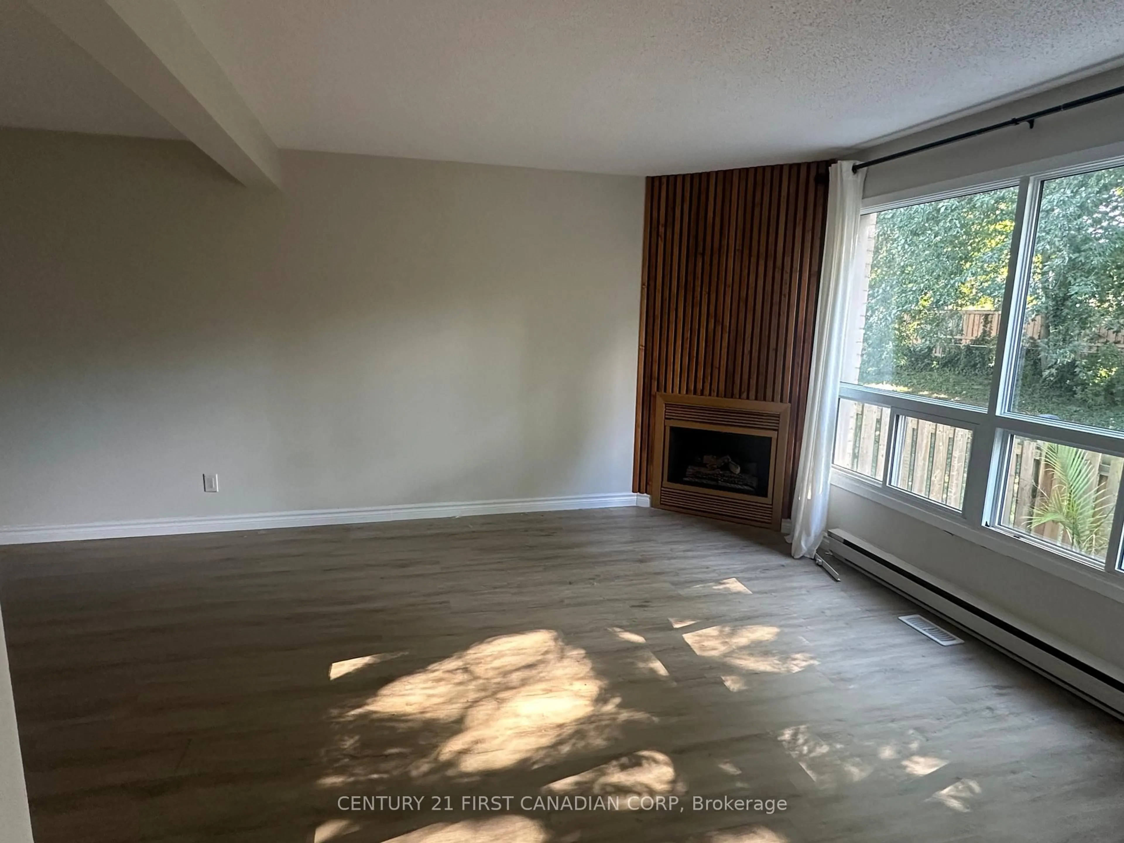 A pic of a room for 135 Belmont Dr #7, London South Ontario N6J 4J3