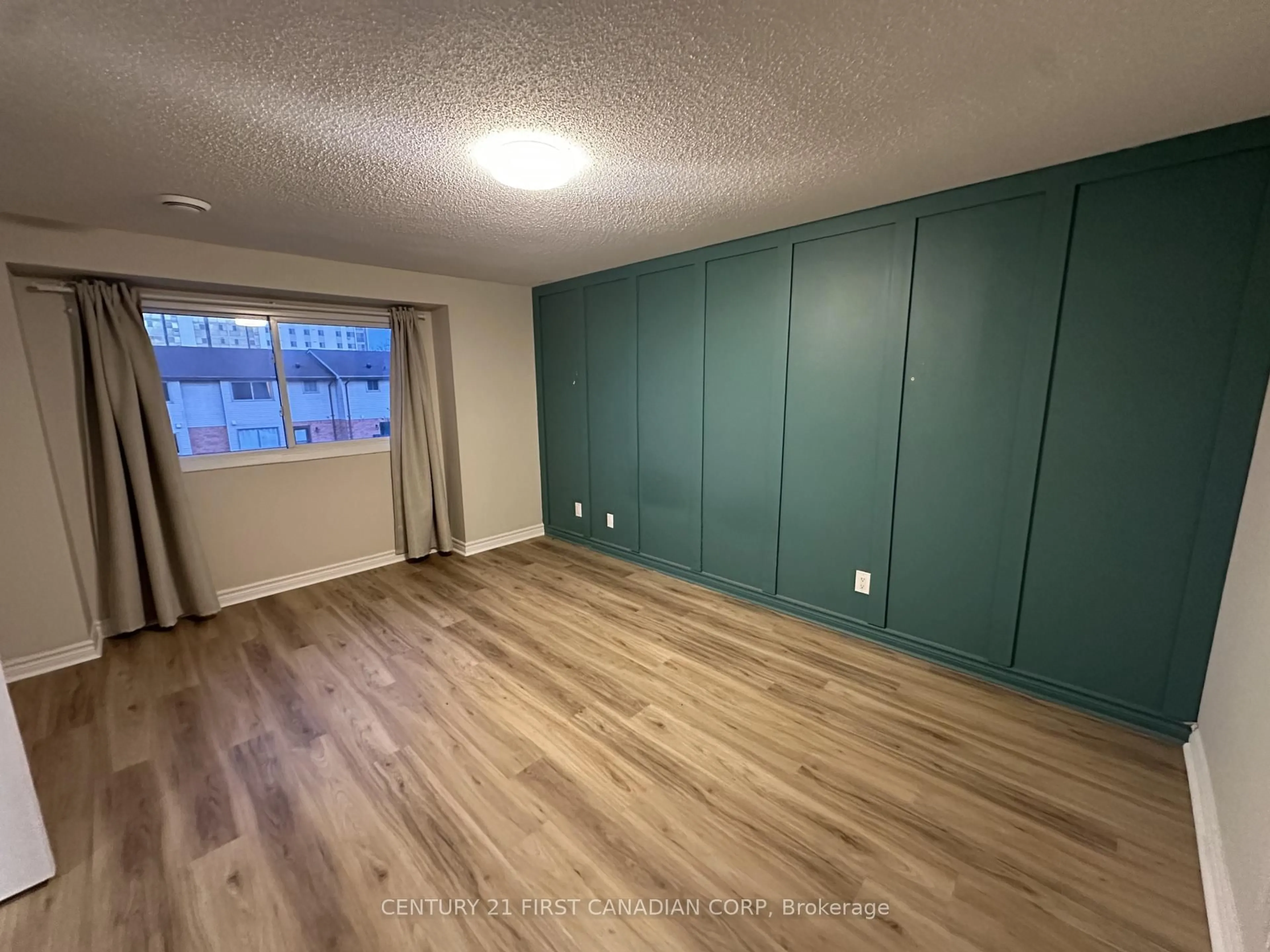 A pic of a room for 135 Belmont Dr #7, London South Ontario N6J 4J3