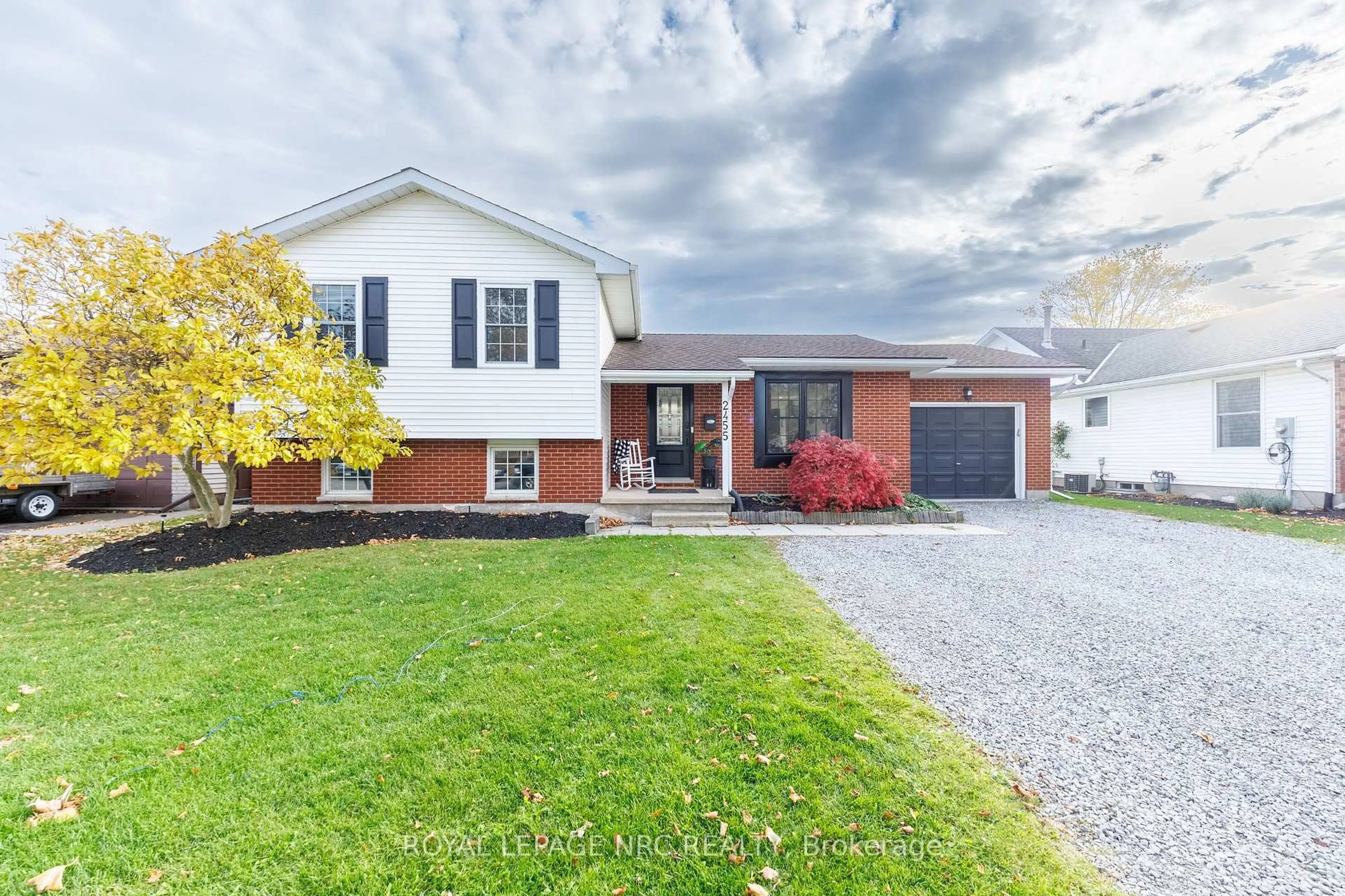 Home with brick exterior material, street for 2455 CORAL Ave, Fort Erie Ontario L0S 1S0