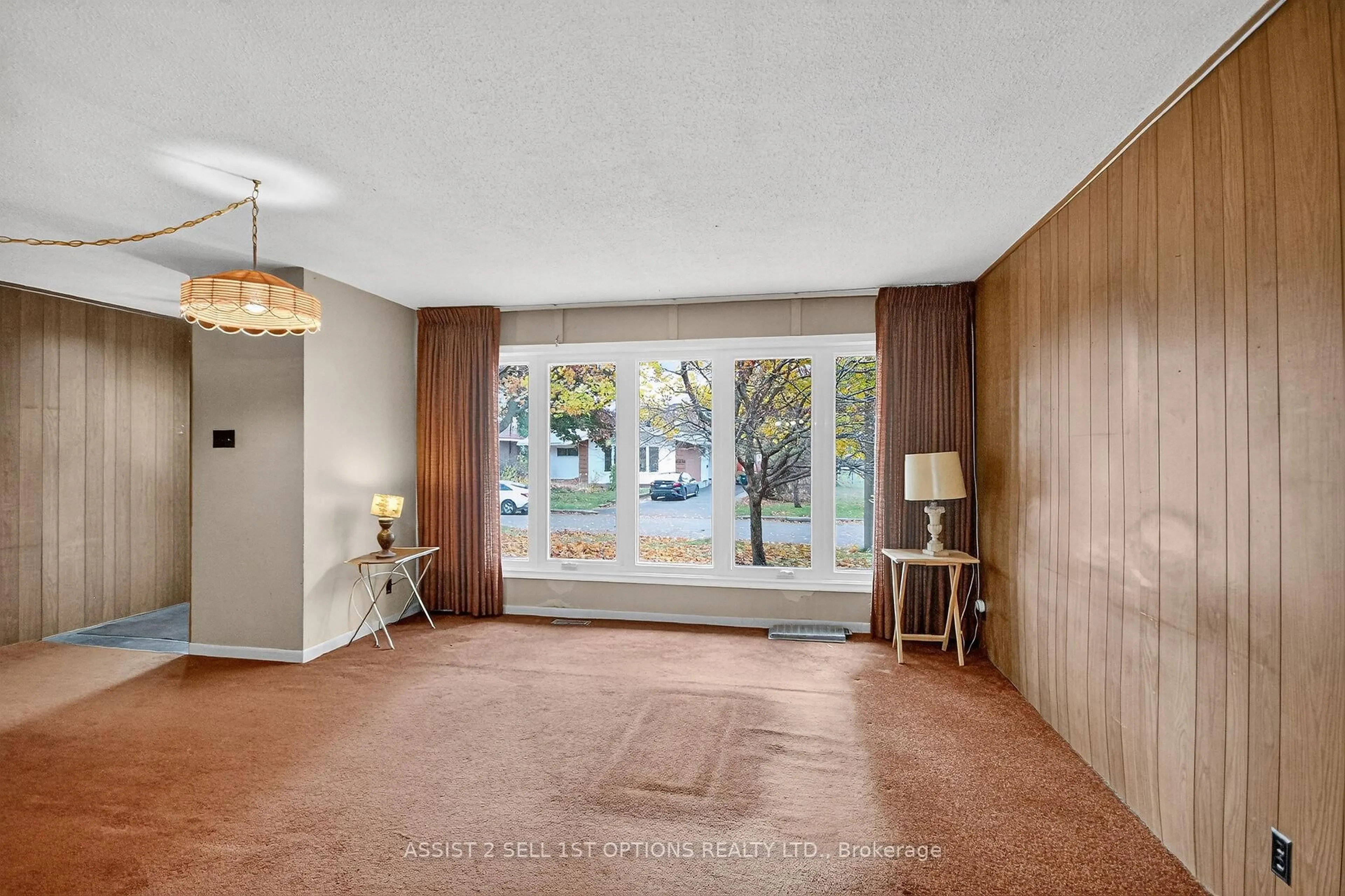 Unknown for 2096 Kingsley Rd, Ottawa Ontario K2C 2X5