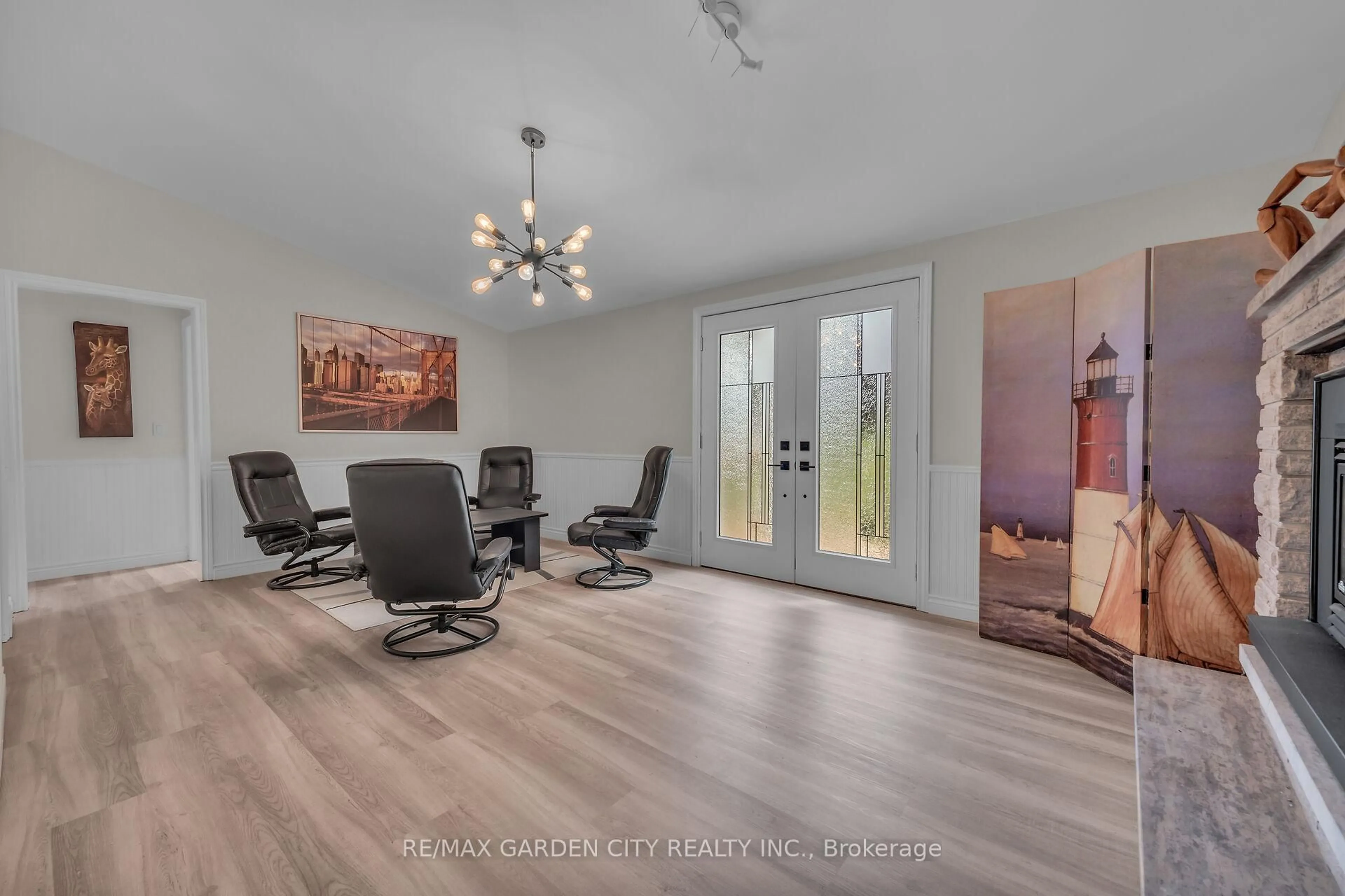 Unknown for 270 Erie Blvd, Norfolk Ontario N0E 1M0